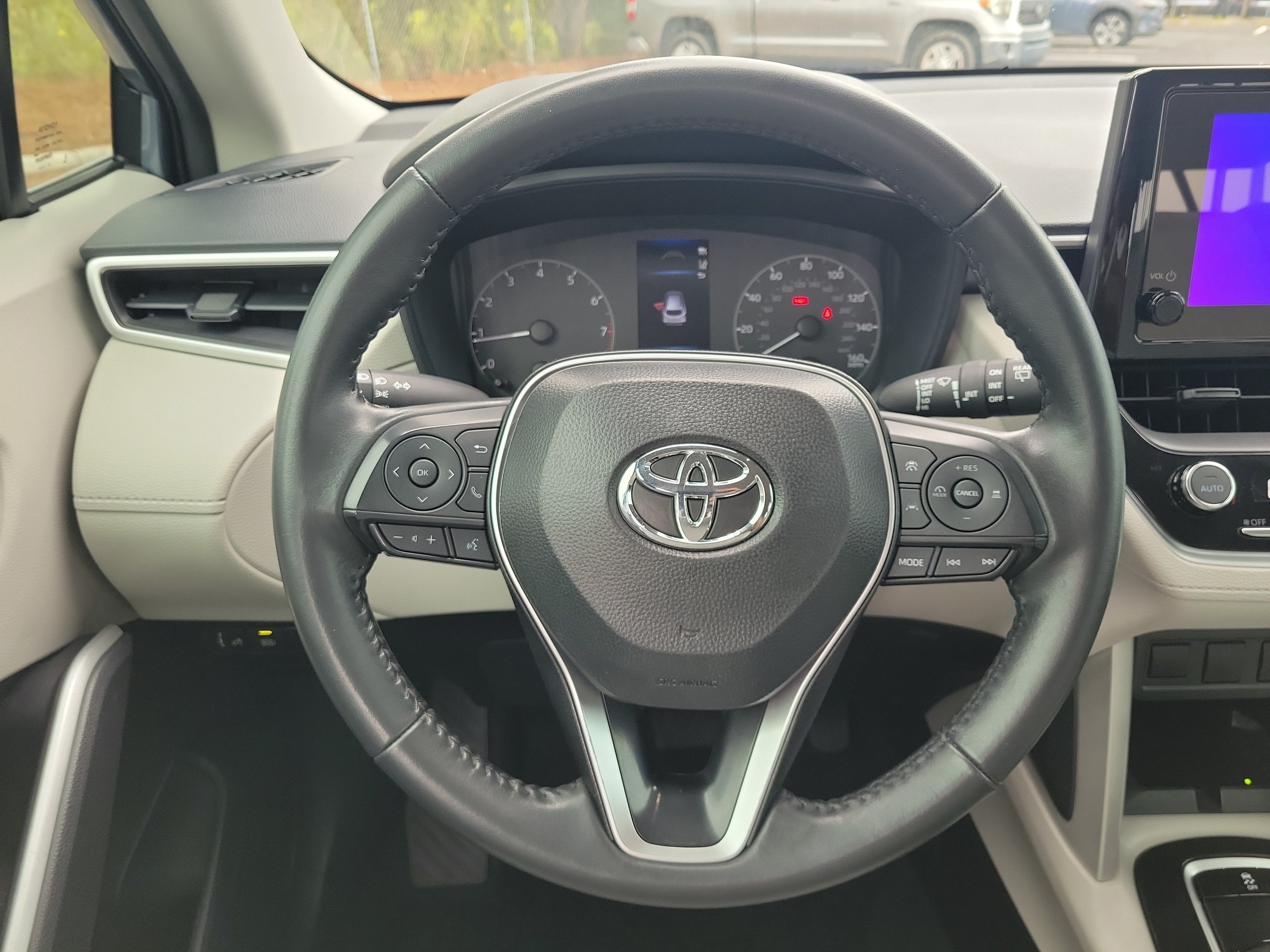 2025 Toyota Corolla Cross LE