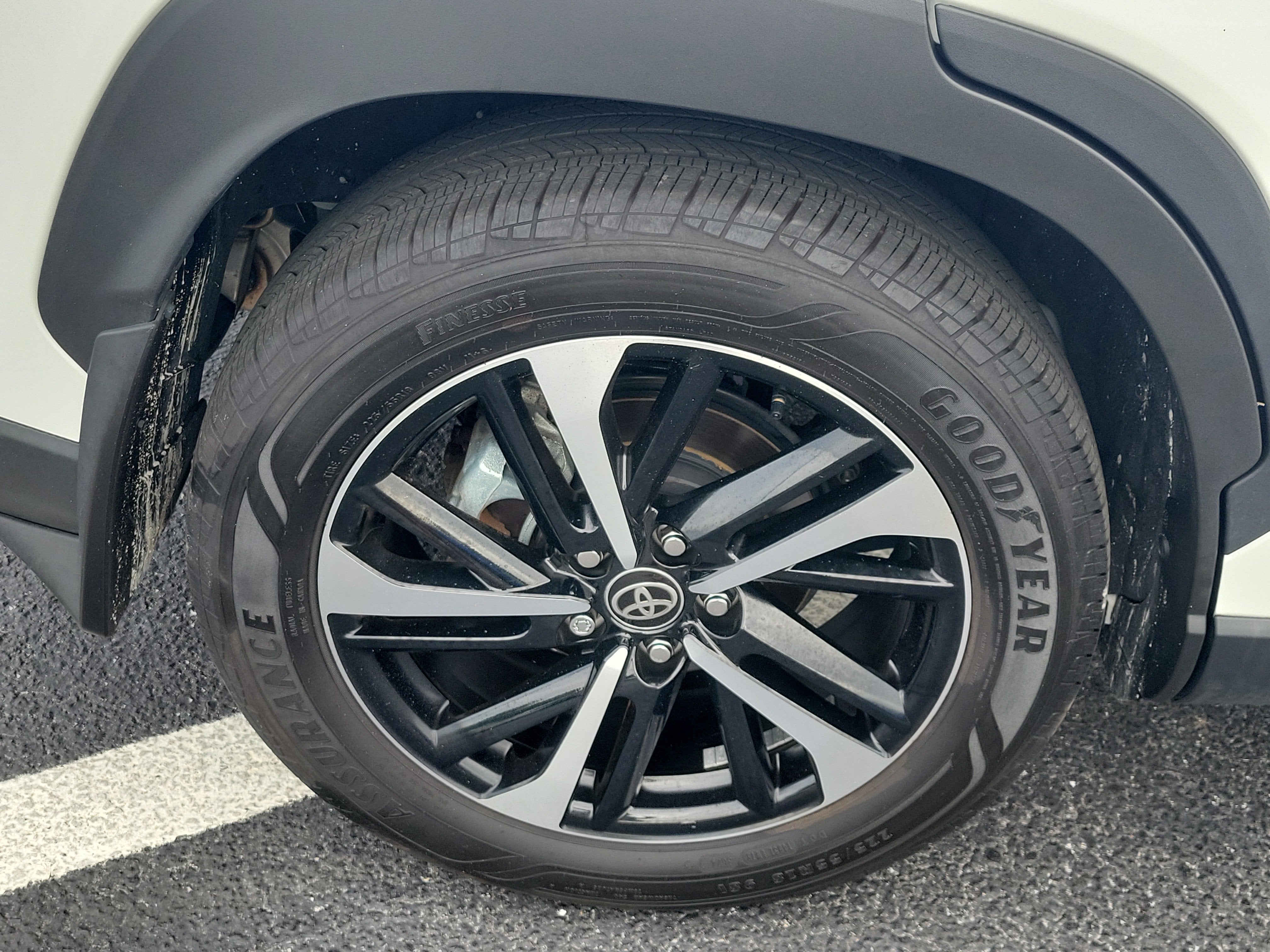2024 Toyota Corolla Cross Hybrid XSE