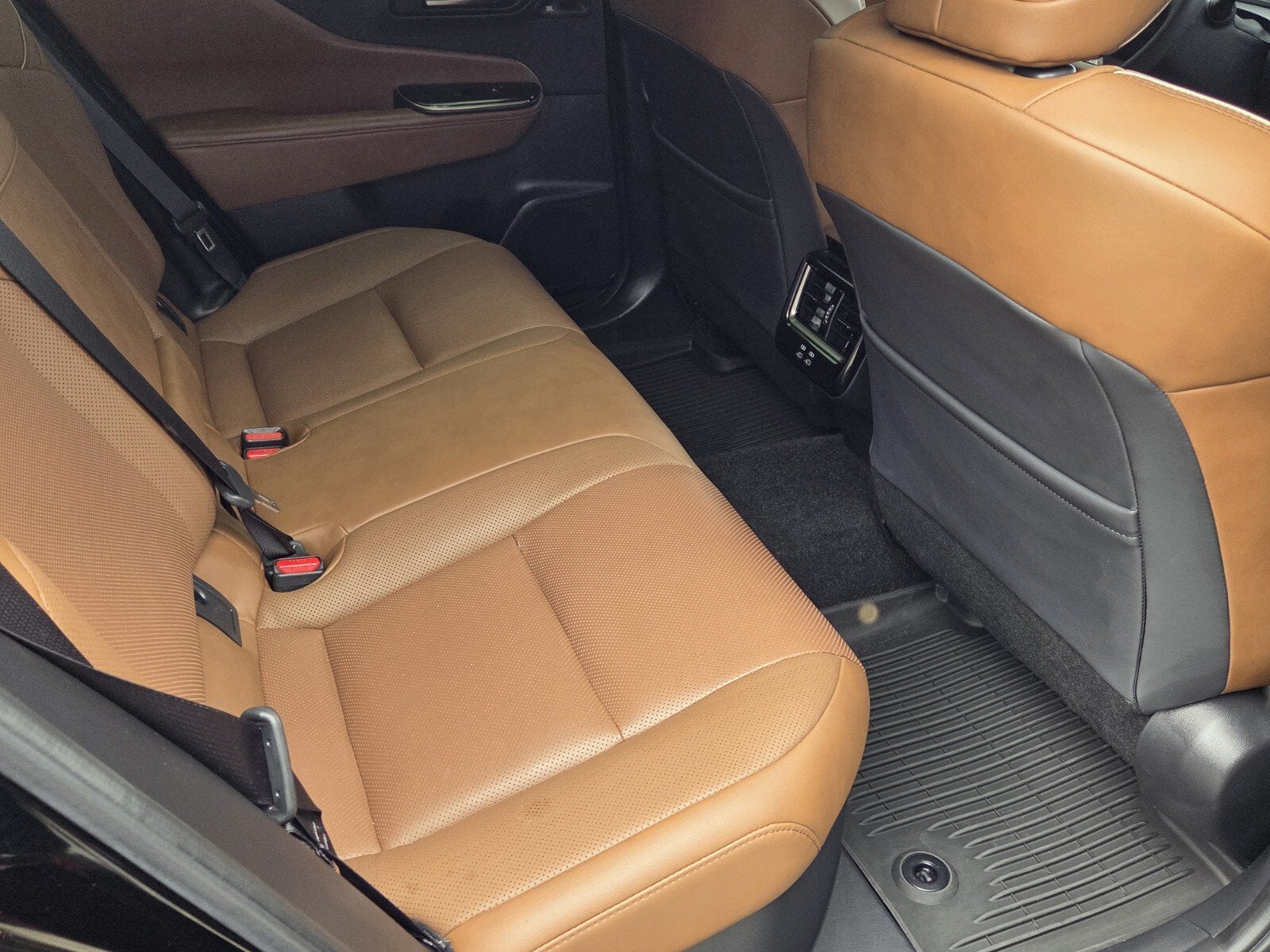 2025 Toyota Crown Signia Limited