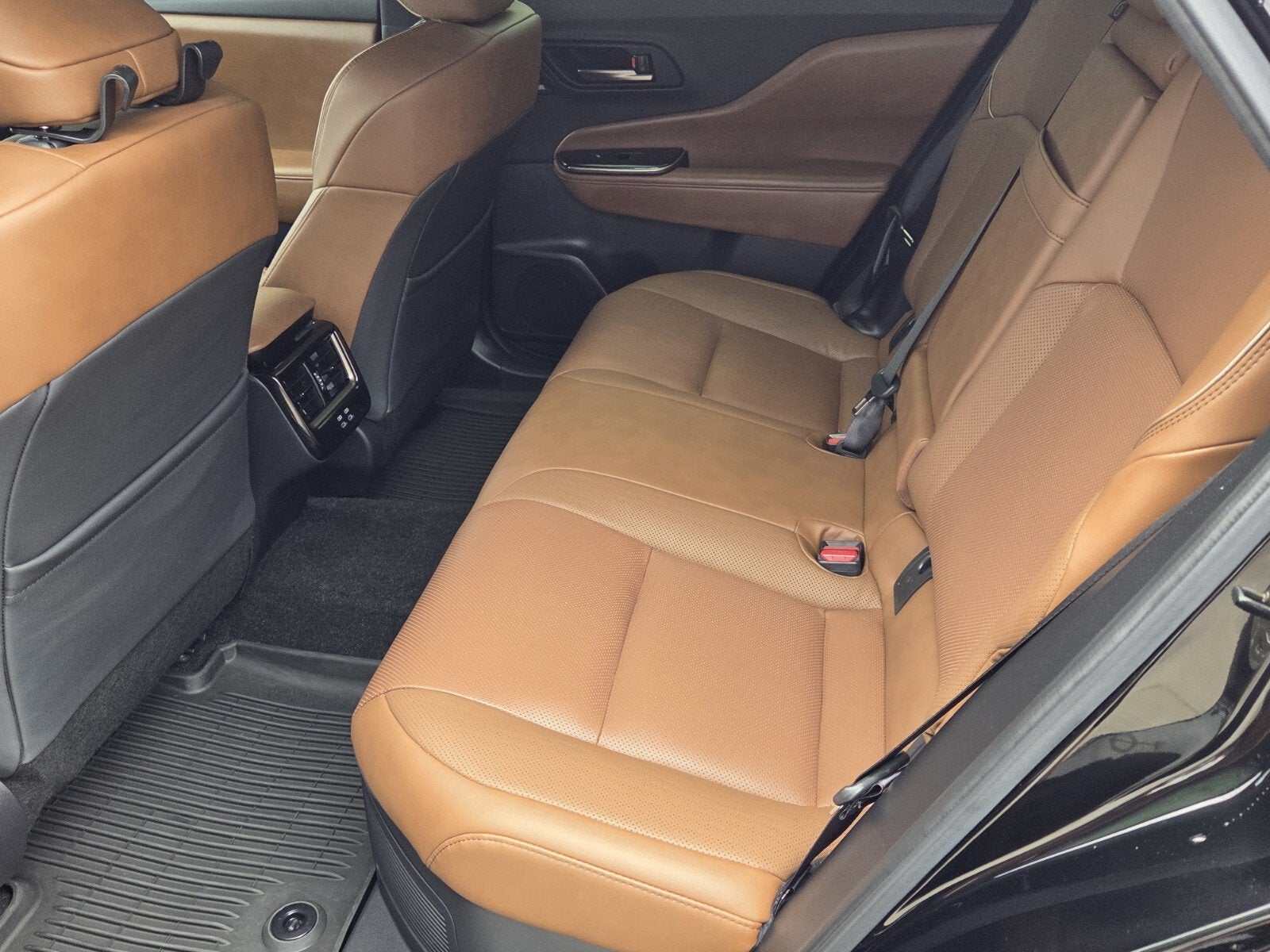 2025 Toyota Crown Signia Limited