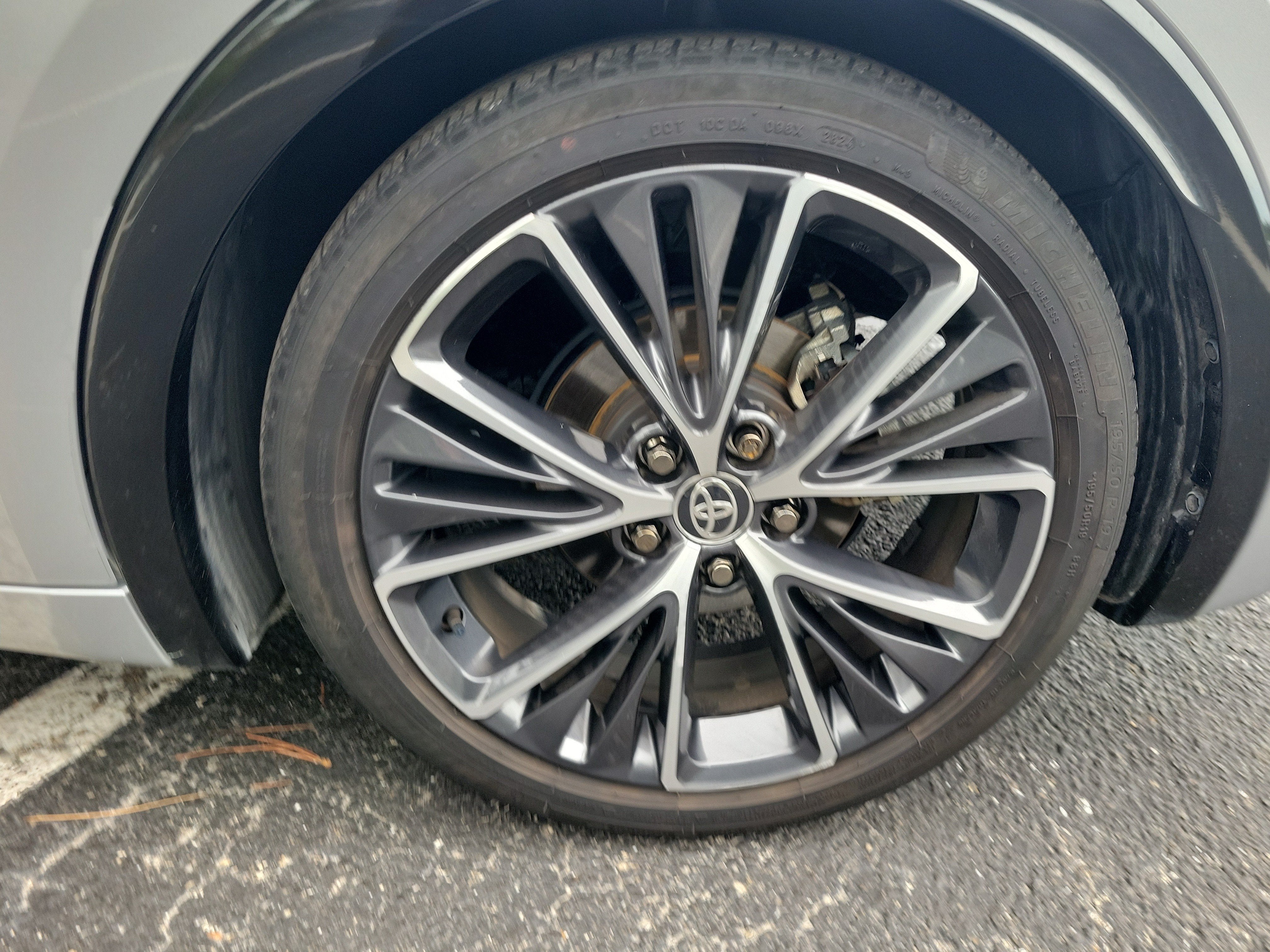 2024 Toyota Prius XLE
