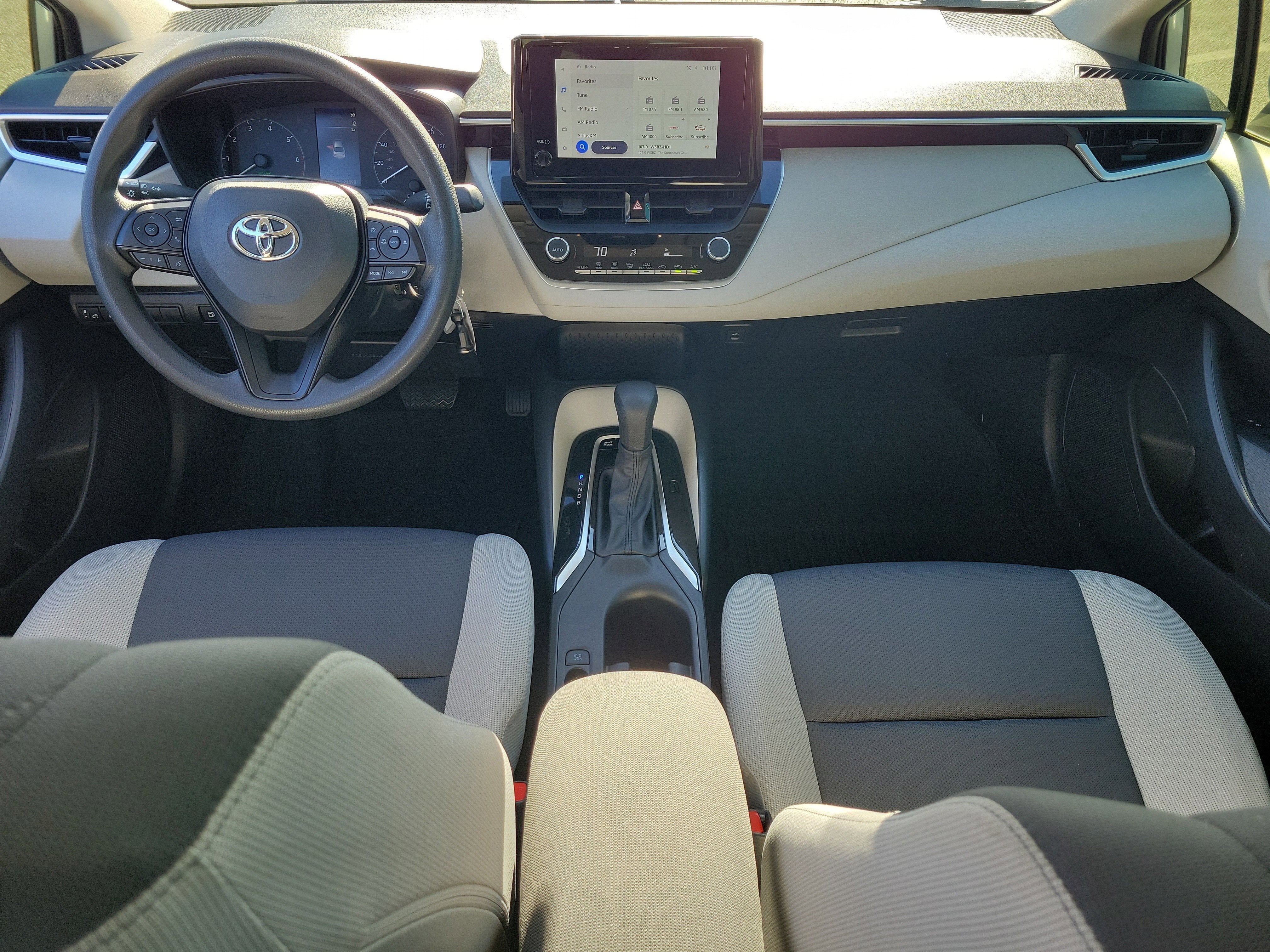 2025 Toyota Corolla Hybrid LE