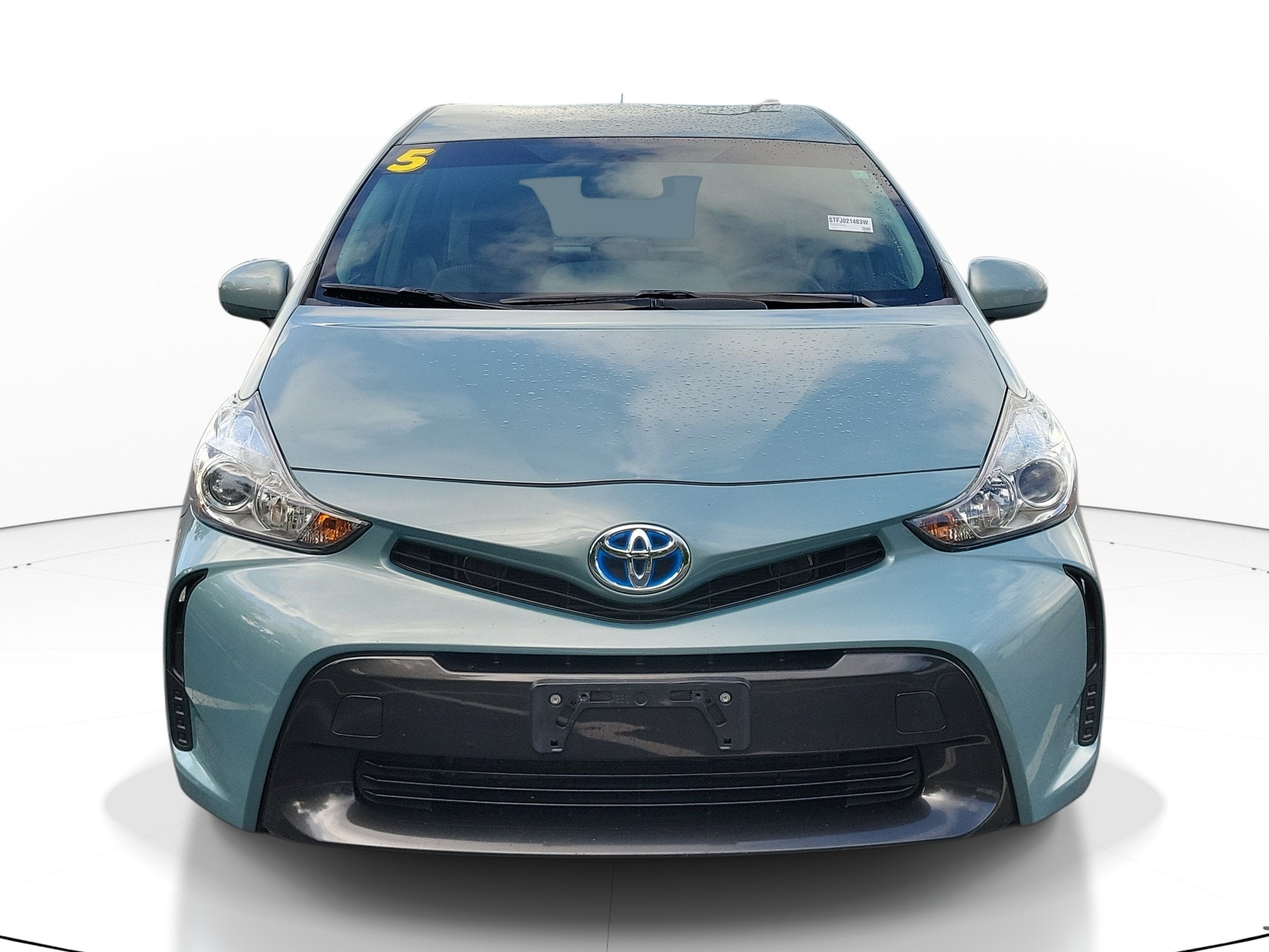 2015 Toyota Prius v Two