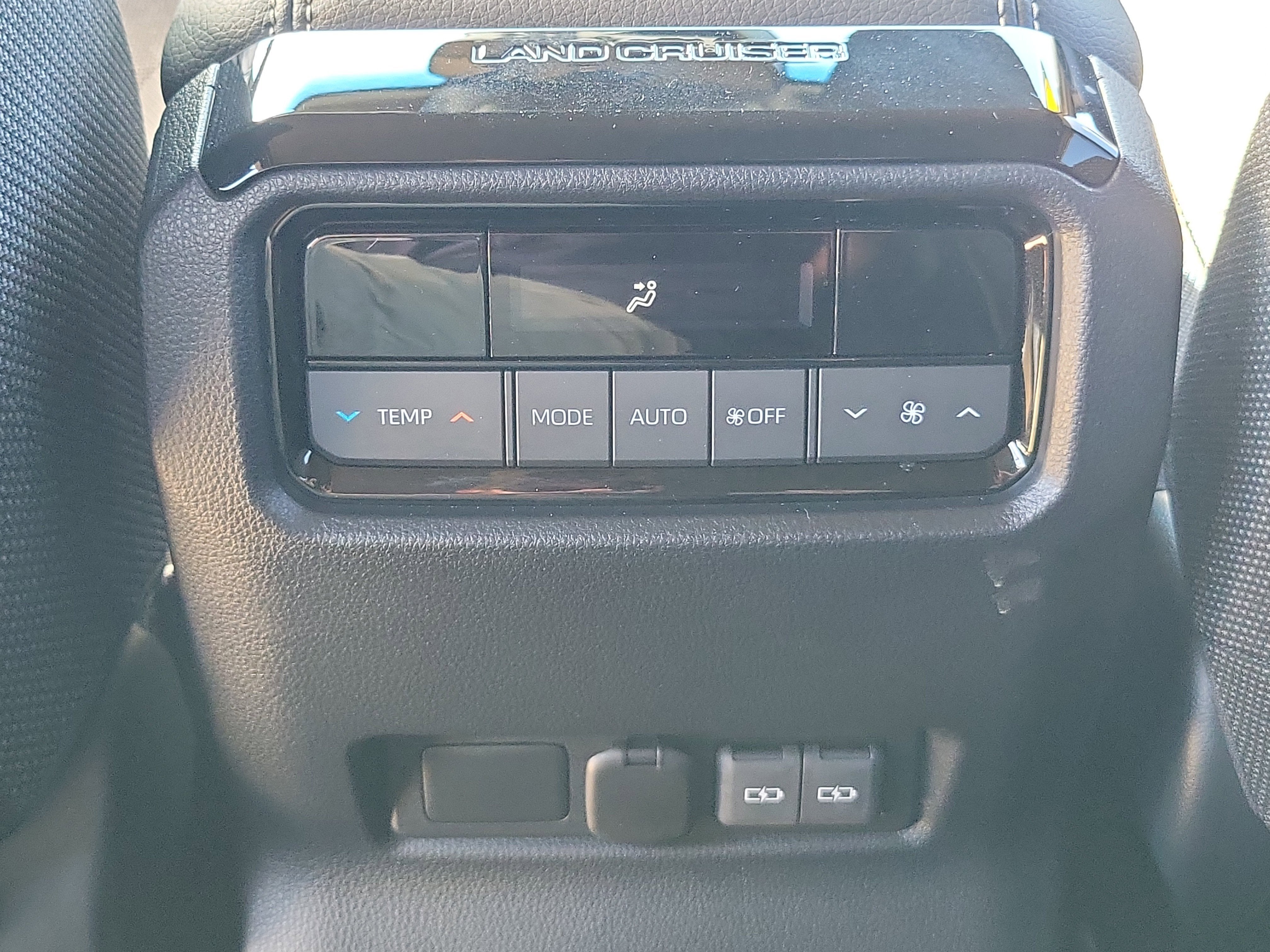 2025 Toyota Land Cruiser Base