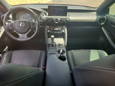 2023 Lexus IS 300