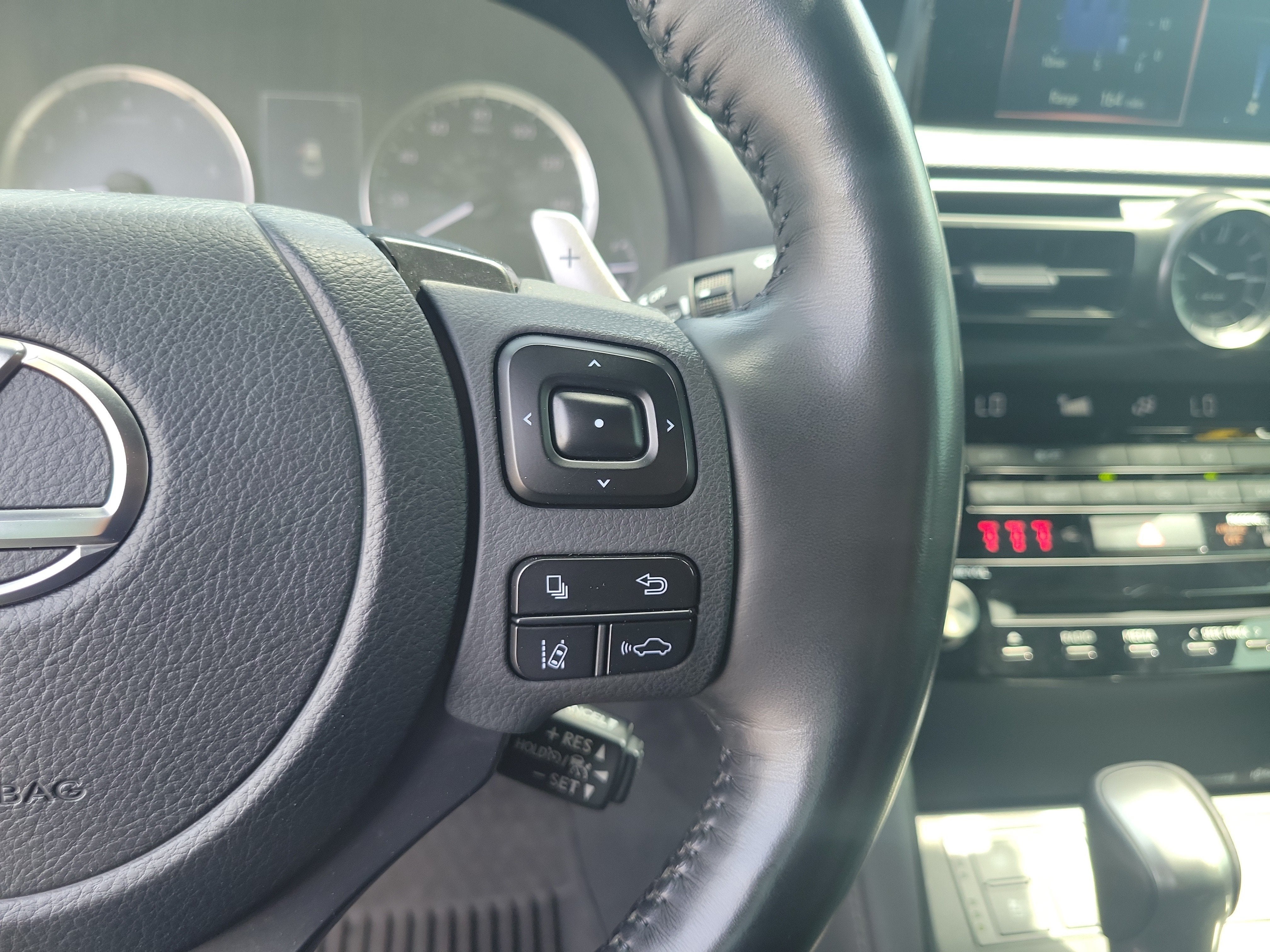 2023 Lexus IS 300