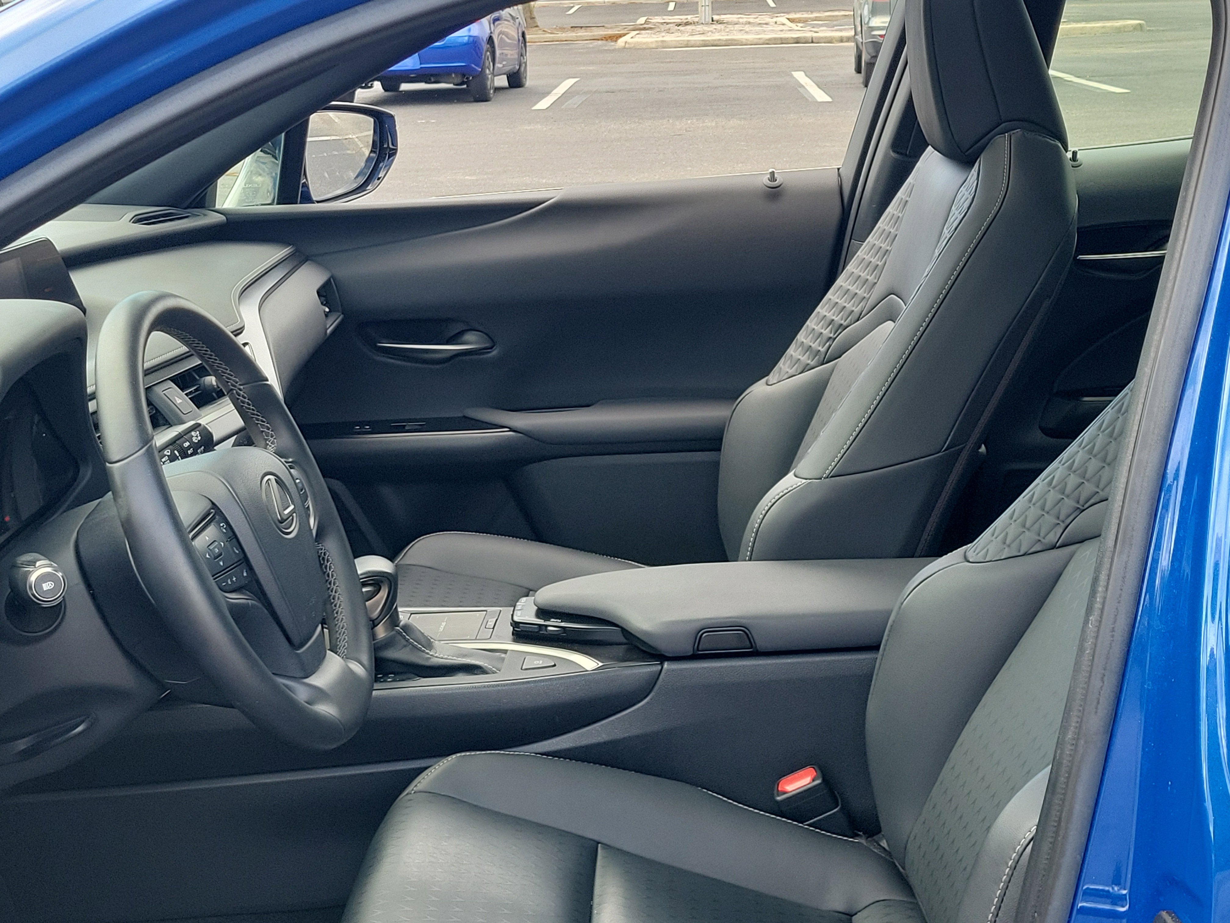 2022 Lexus UX 200 Base