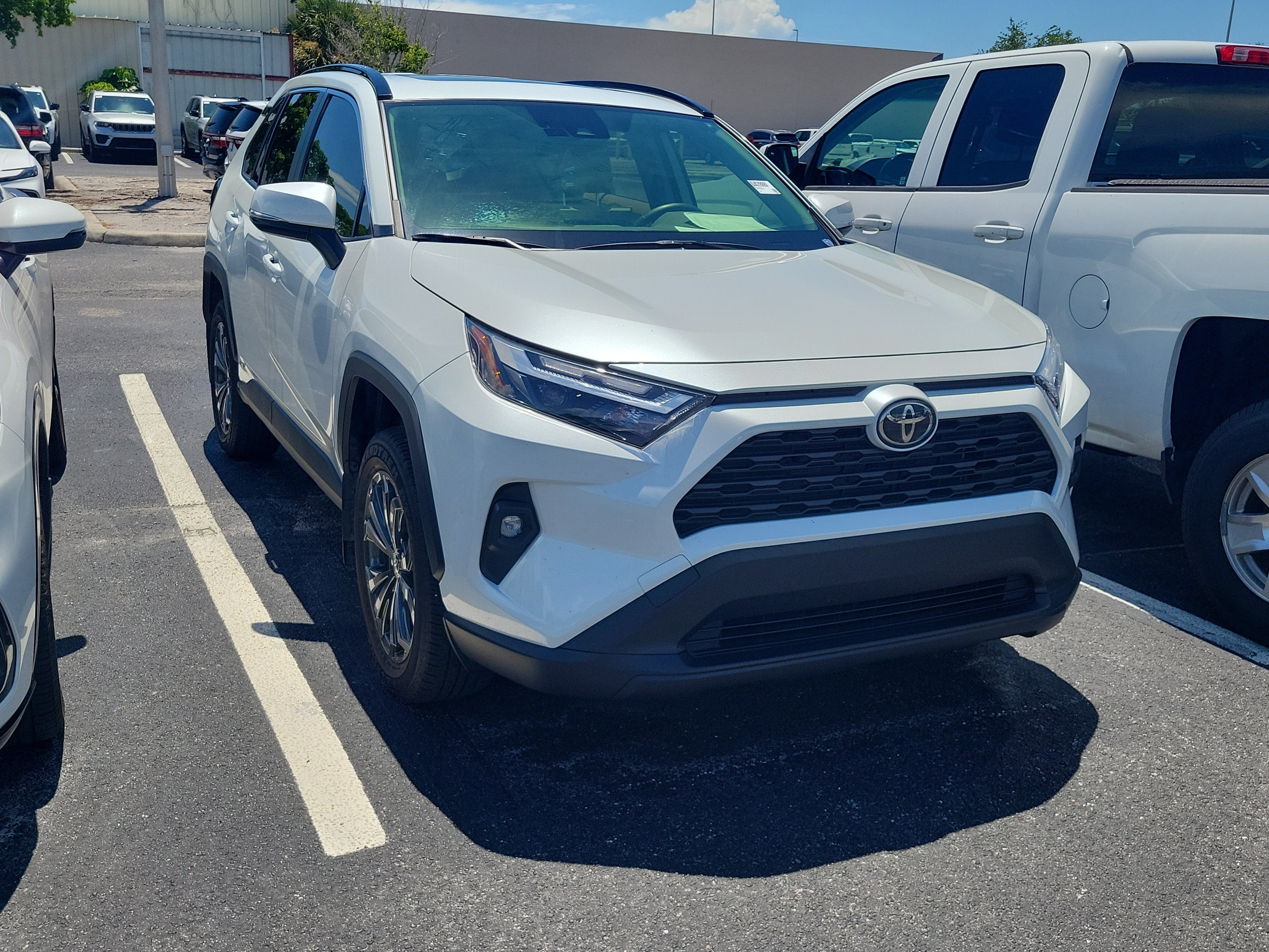 2025 Toyota RAV4 Hybrid XLE Premium