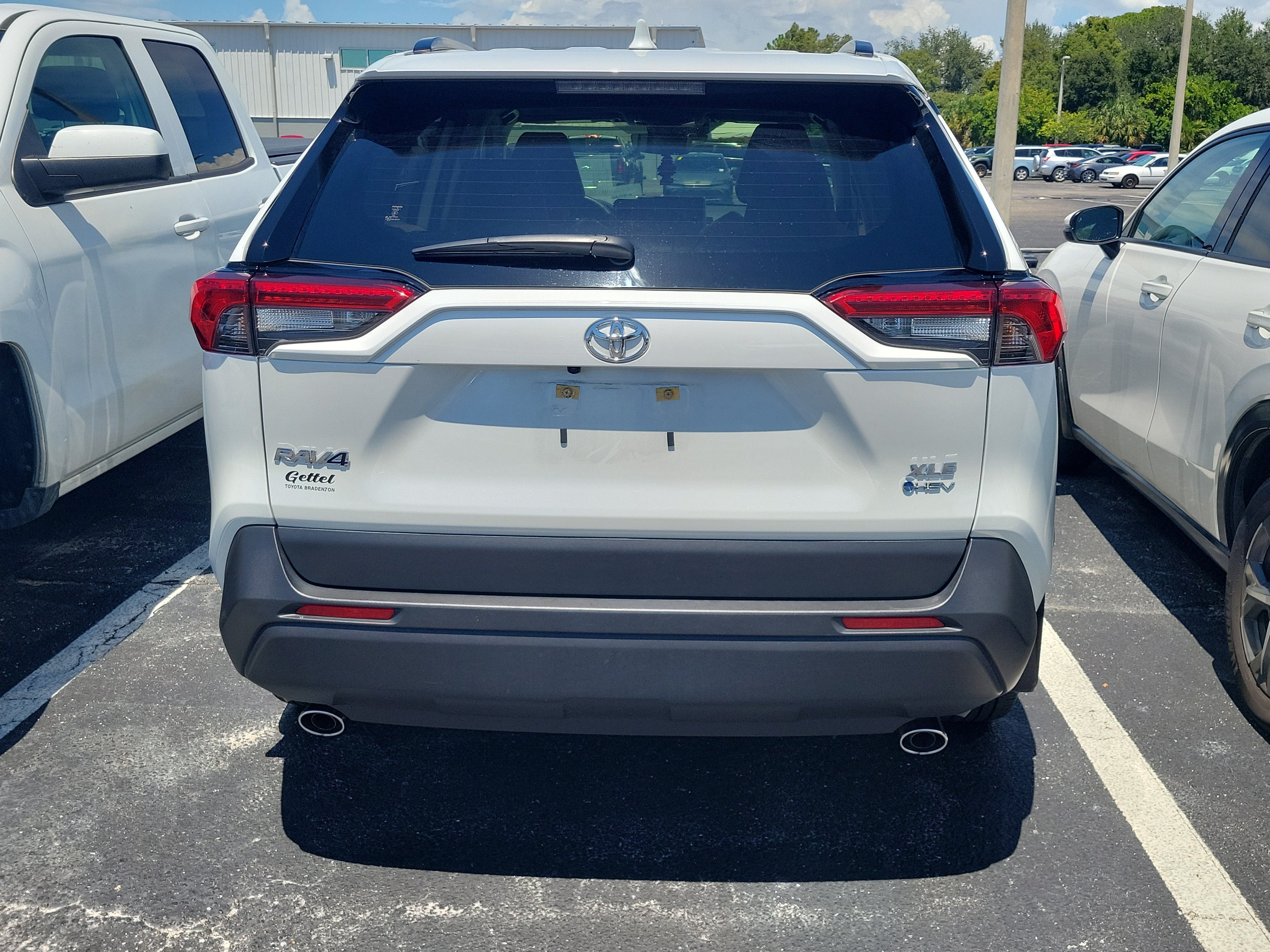 2025 Toyota RAV4 Hybrid XLE Premium