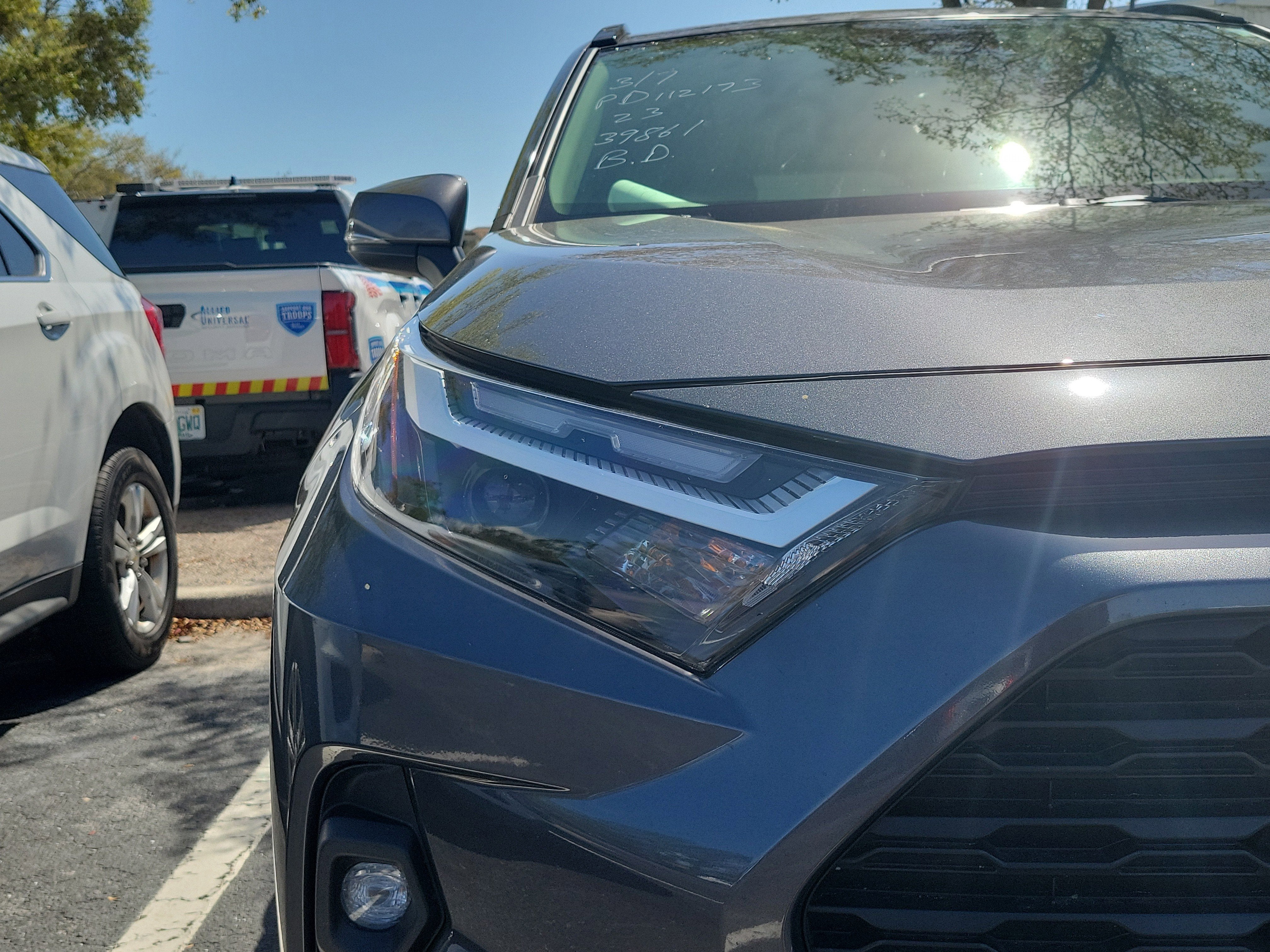 2023 Toyota RAV4 Hybrid XLE Premium