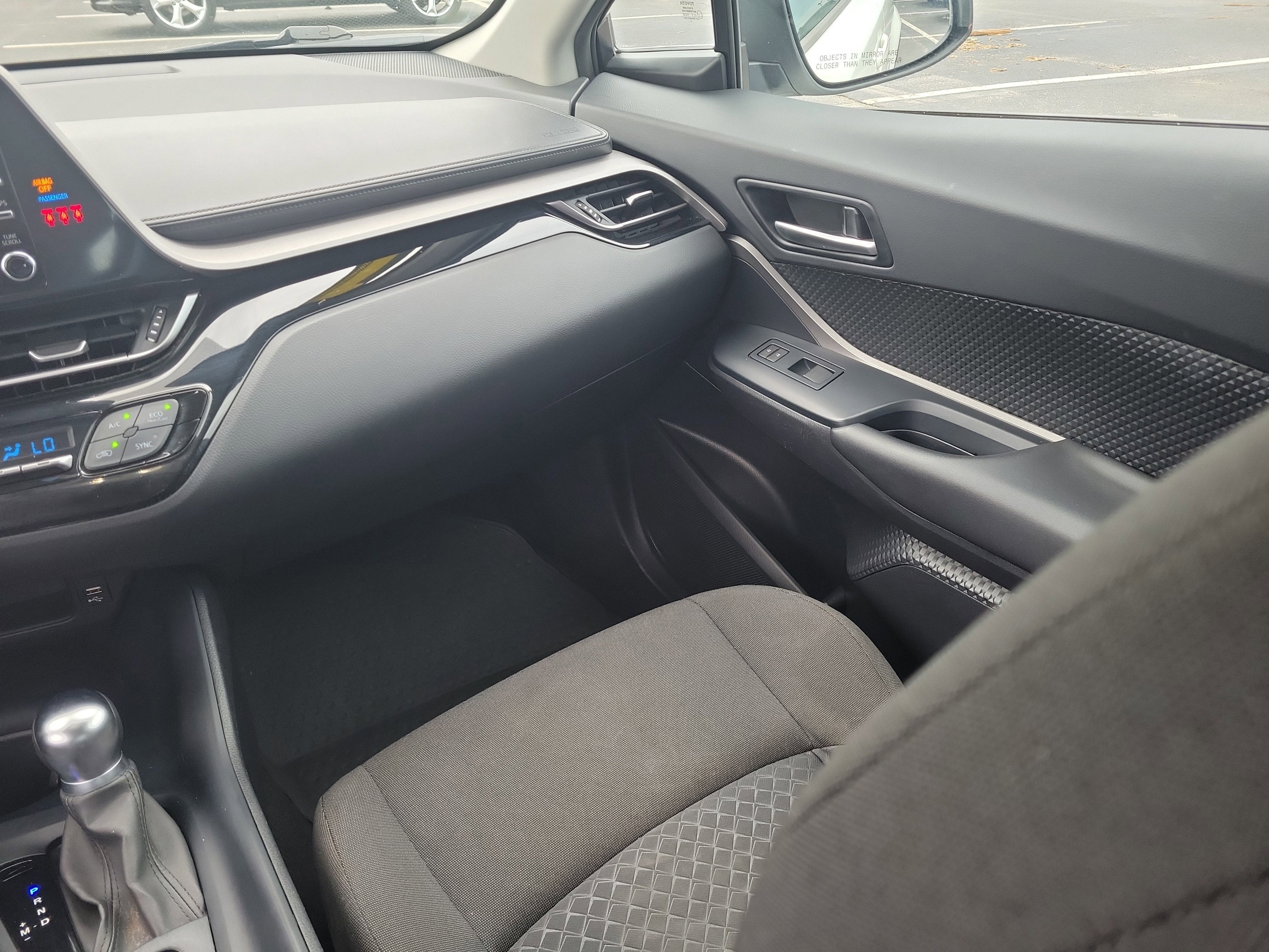2021 Toyota C-HR LE