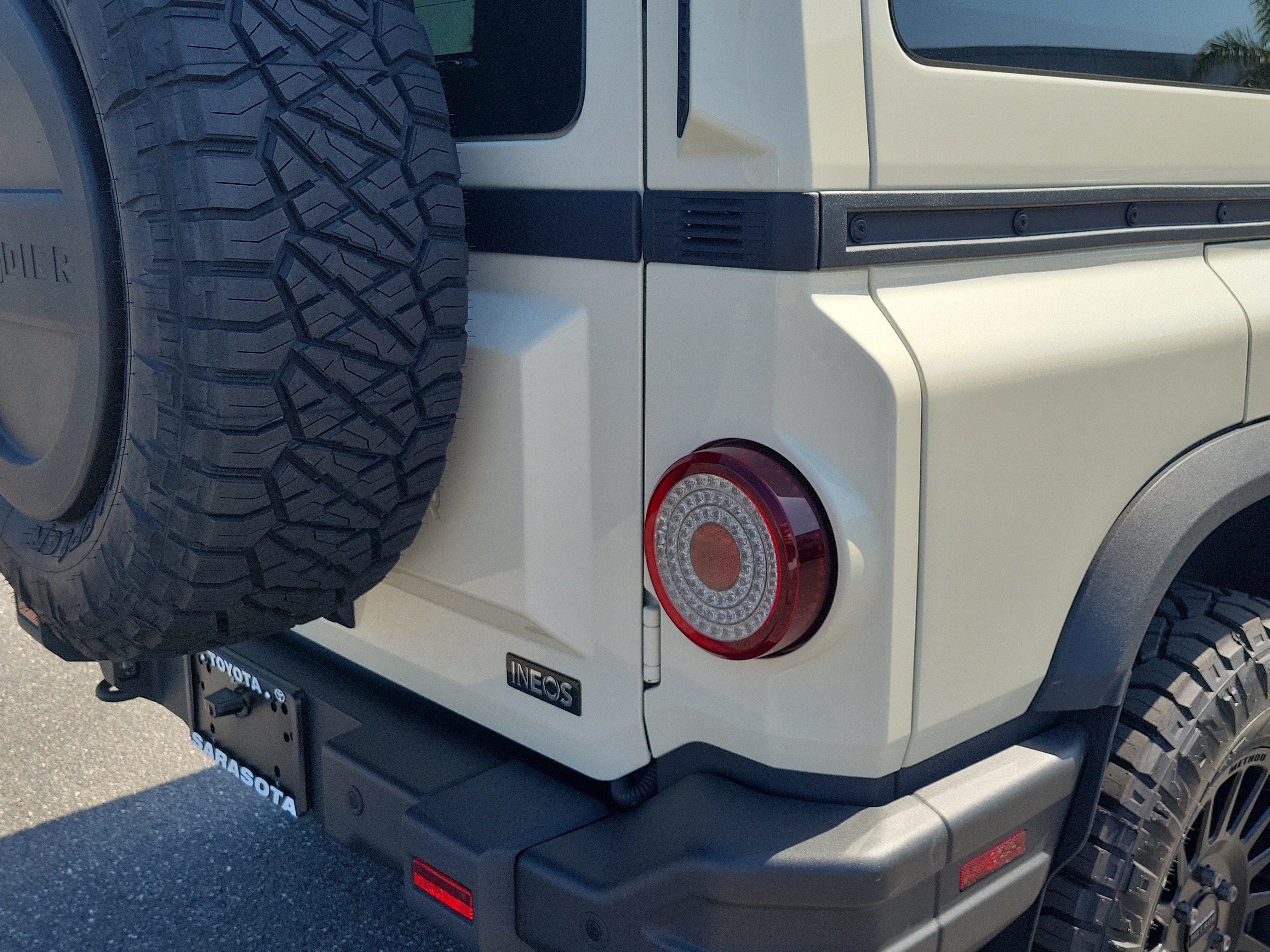 2024 INEOS Grenadier Station Wagon Fieldmaster Edition