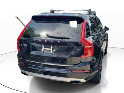 2020 Volvo XC90 T6 Momentum