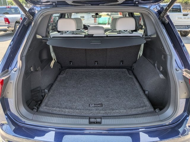 2023 Volkswagen Tiguan SEL R-Line