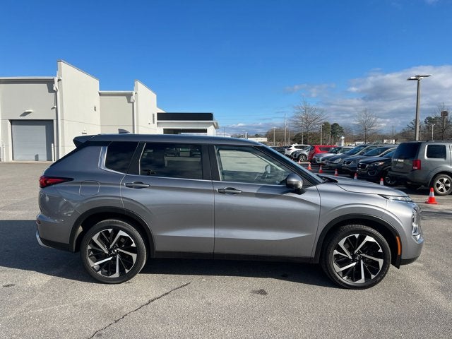 2022 Mitsubishi Outlander Black Edition