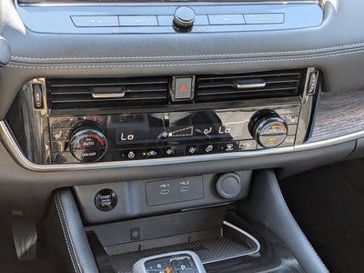 2025 Nissan Rogue Platinum