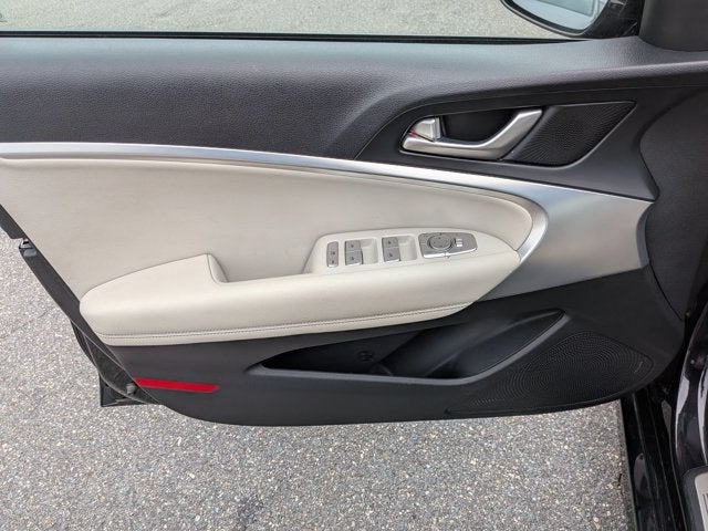 2024 Genesis G70 2.5T