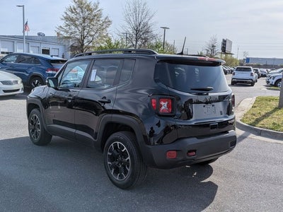 2023 Jeep Renegade Trailhawk