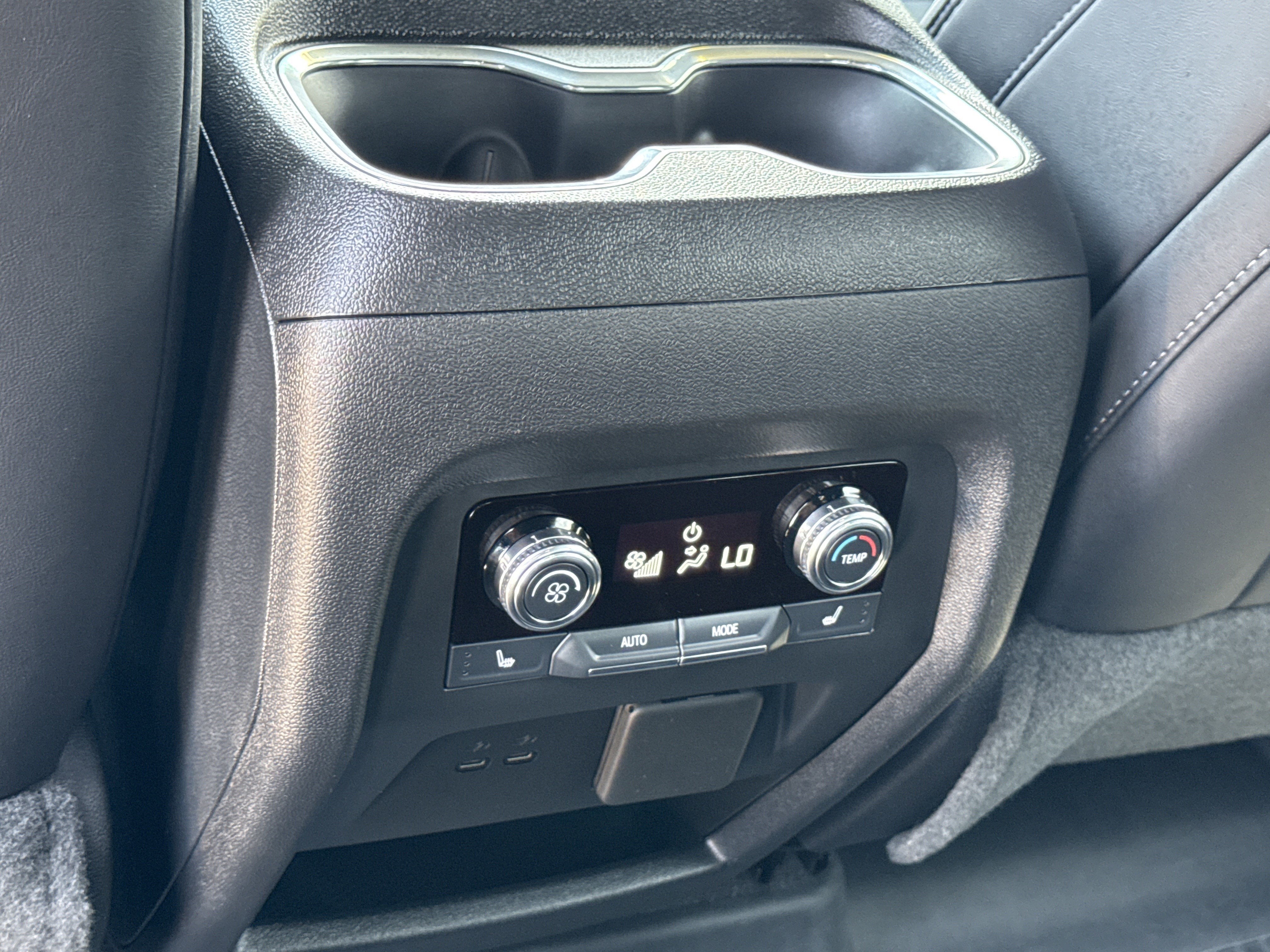 2025 GMC Acadia FWD Denali