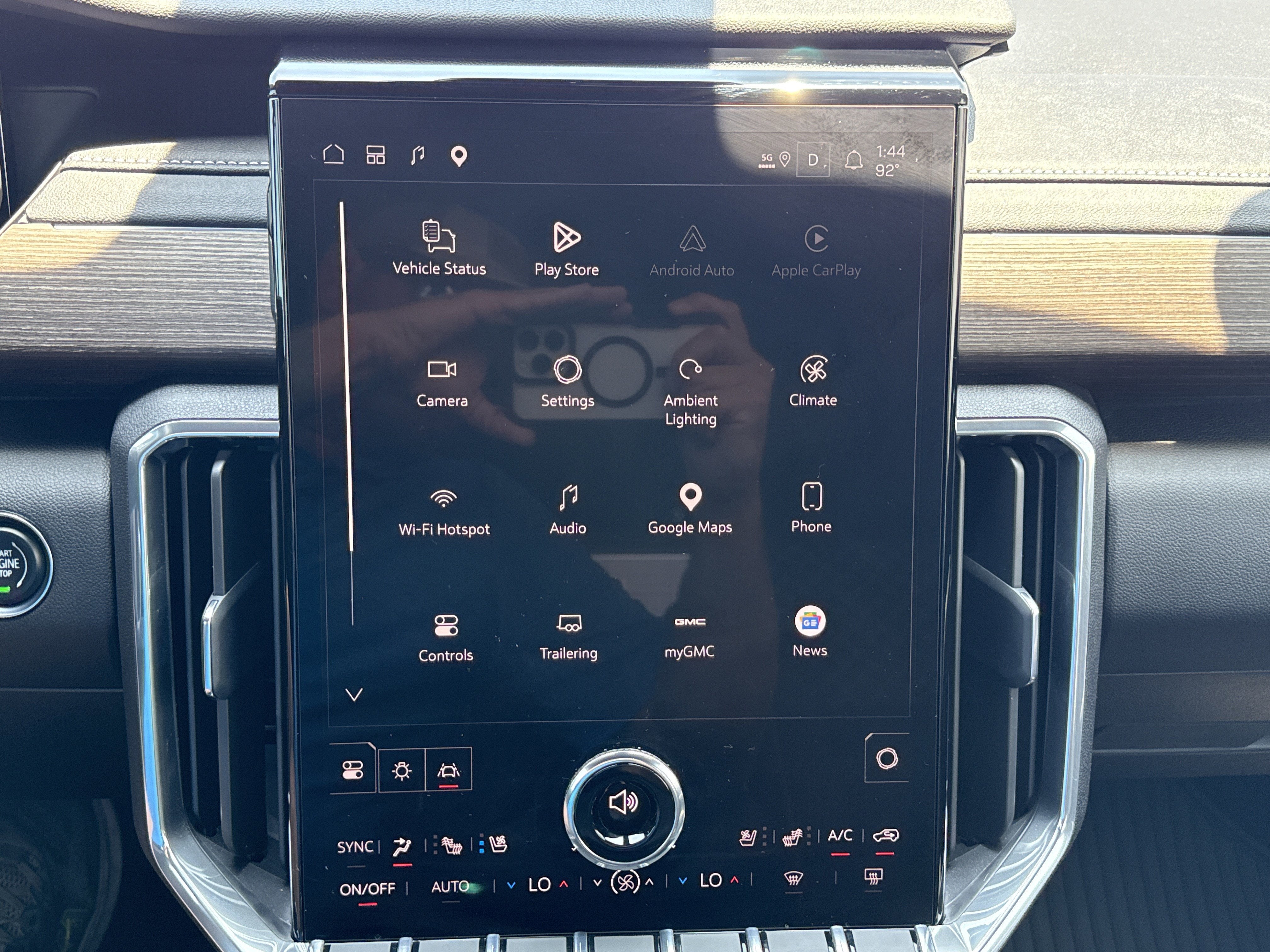 2025 GMC Acadia FWD Denali