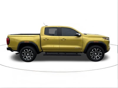 2024 GMC Canyon 4WD AT4