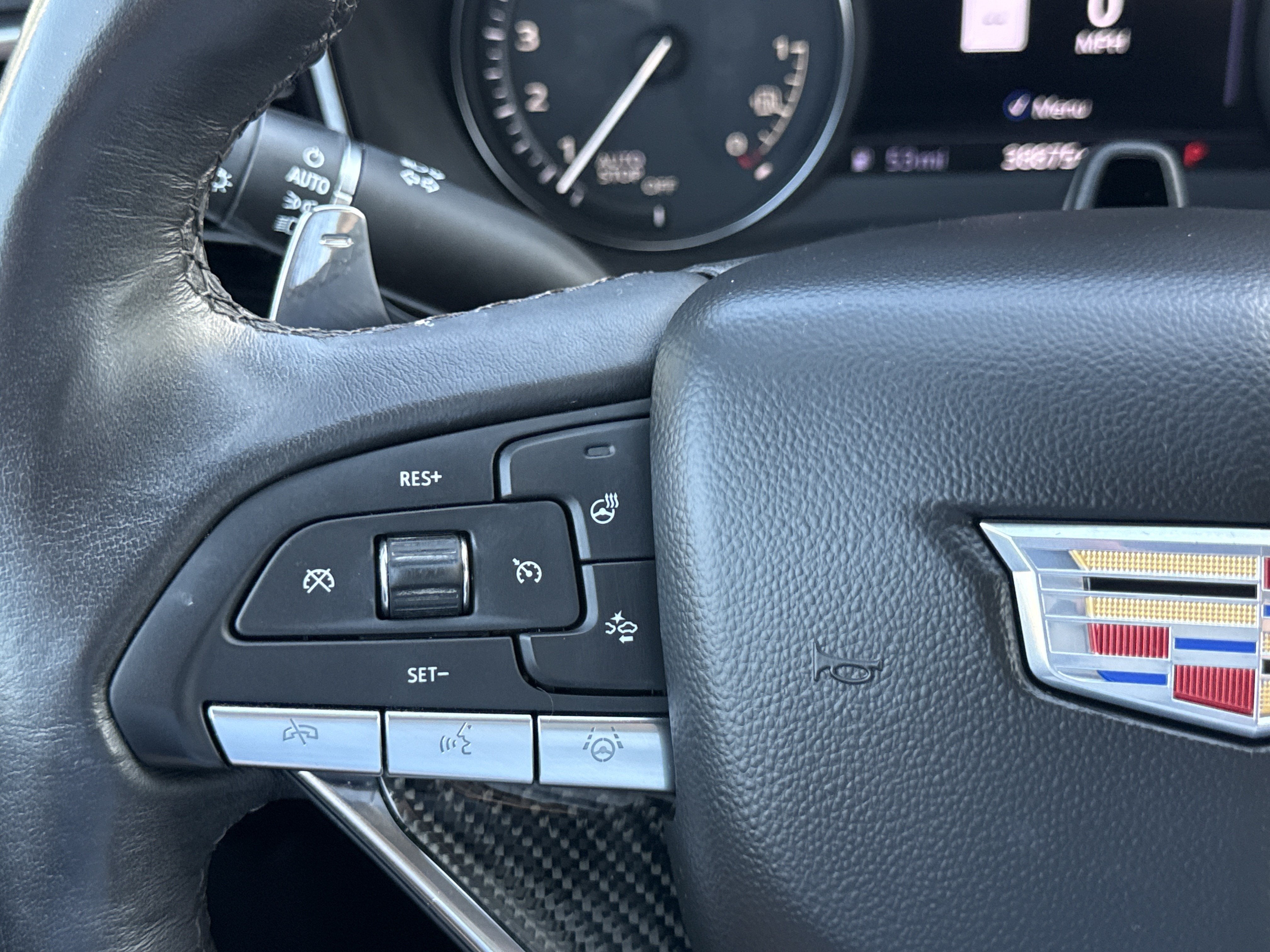 2023 Cadillac XT6 AWD Sport
