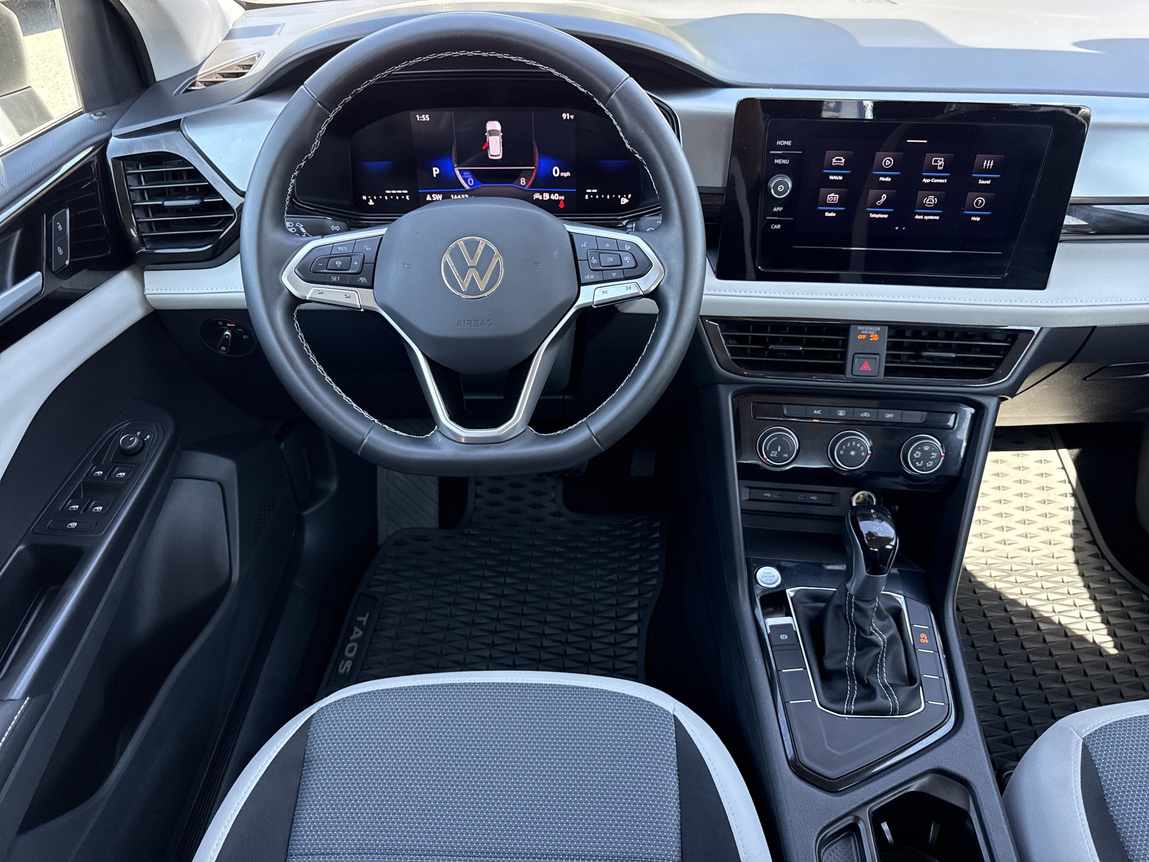 2025 Volkswagen Taos S