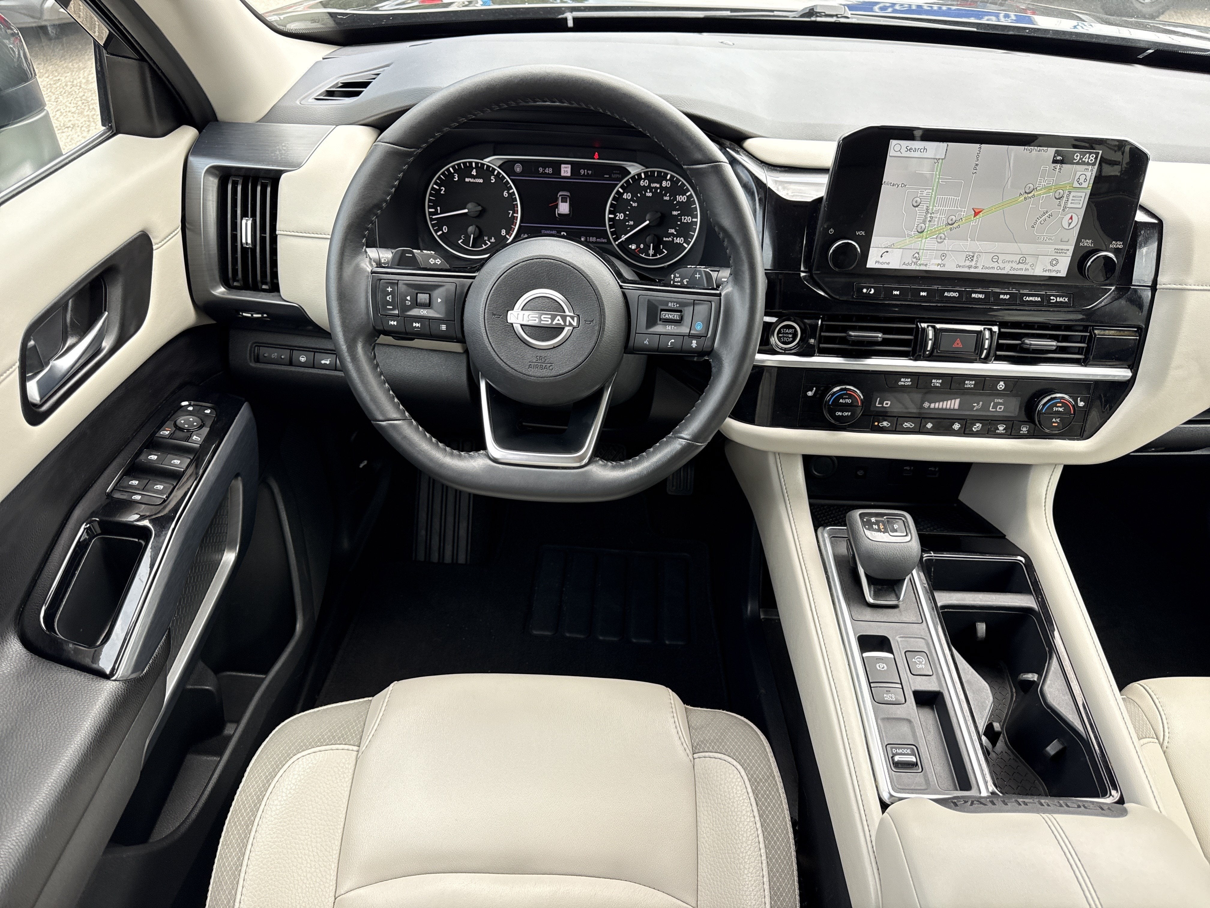 2023 Nissan Pathfinder SL