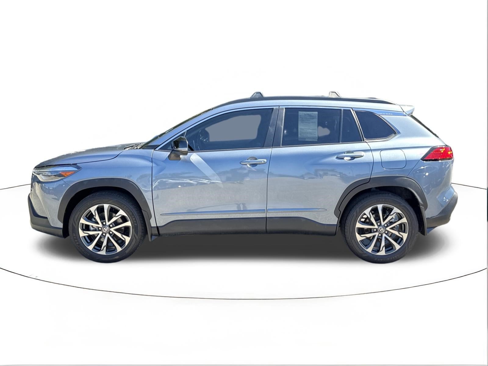 2025 Toyota Corolla Cross XLE