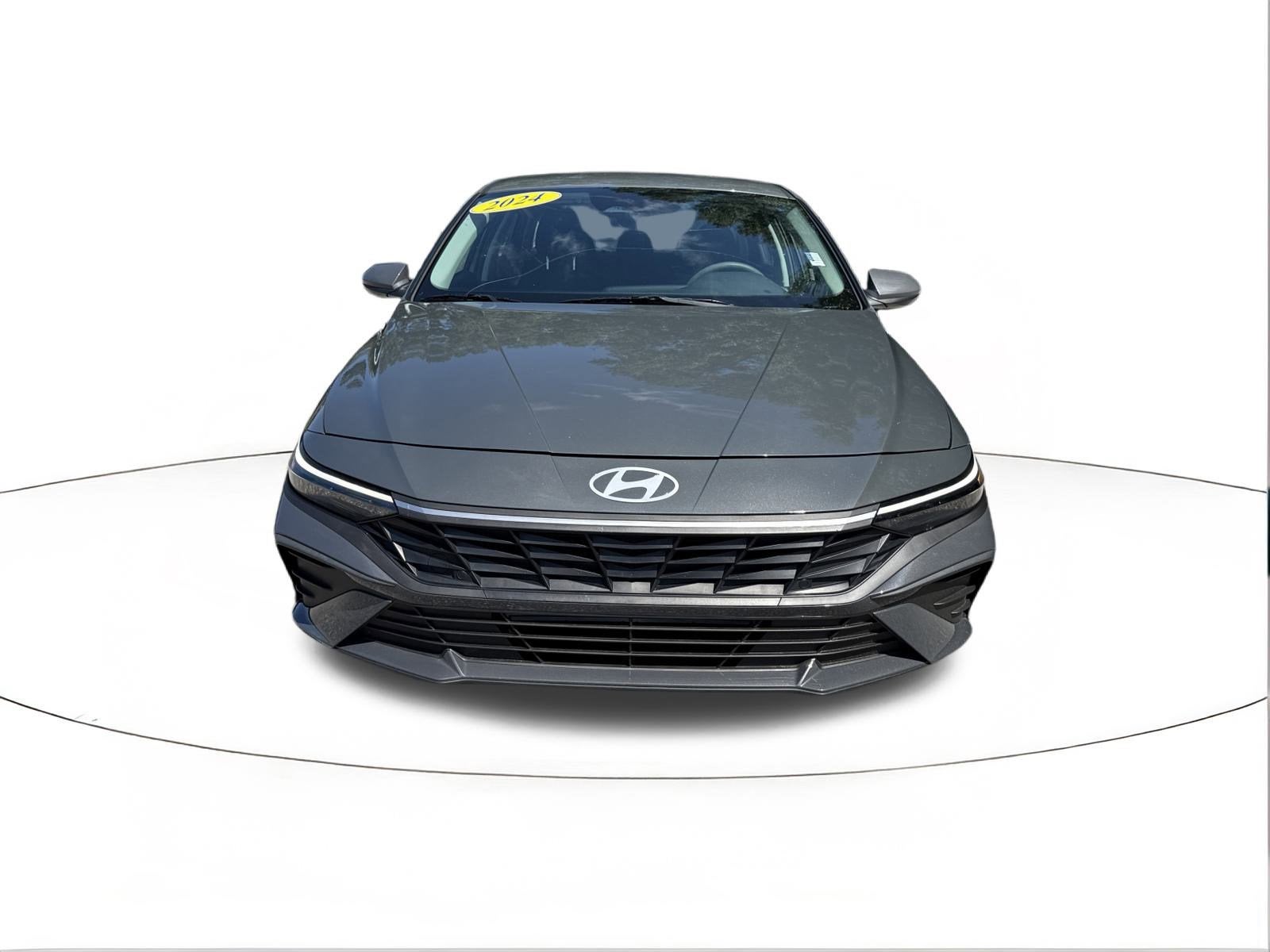 2024 Hyundai Elantra SE