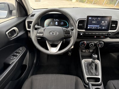 2023 Hyundai Venue SE