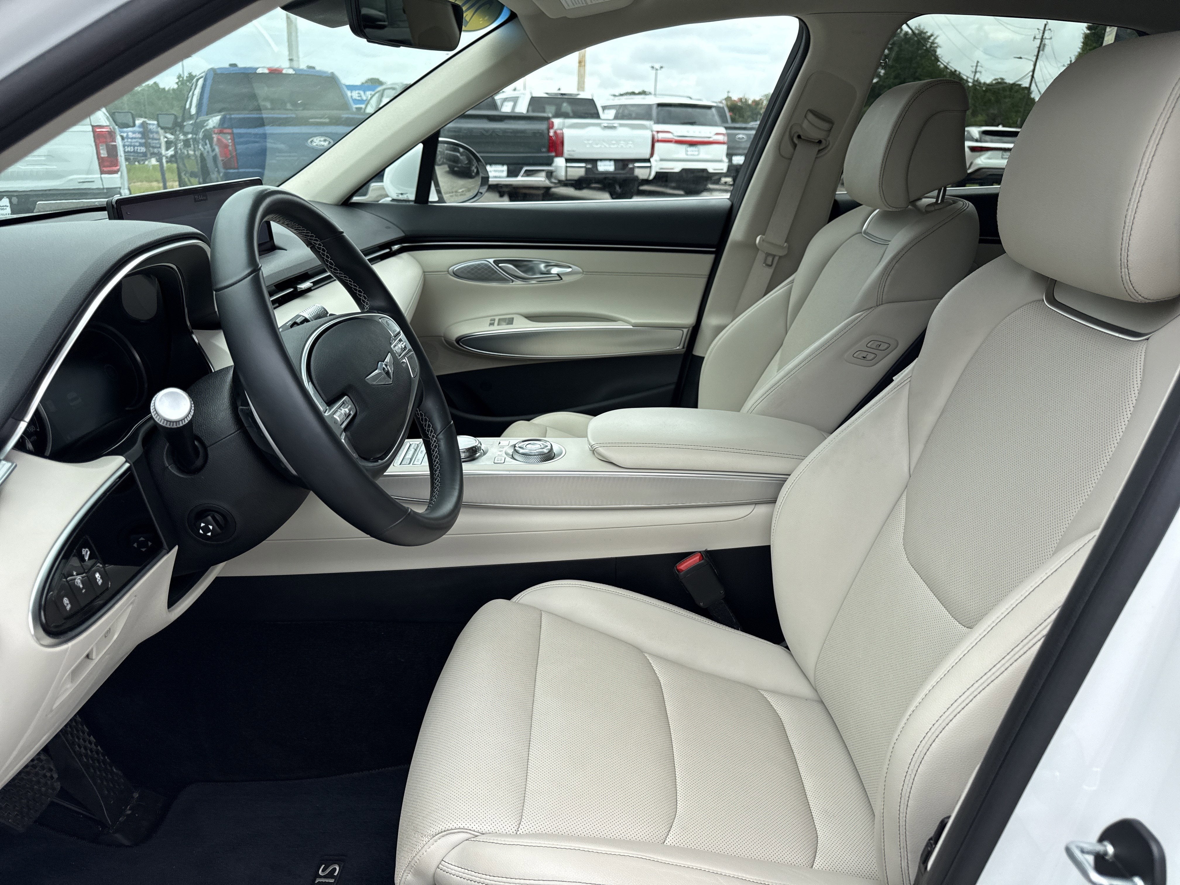 2022 Genesis GV70 2.5T