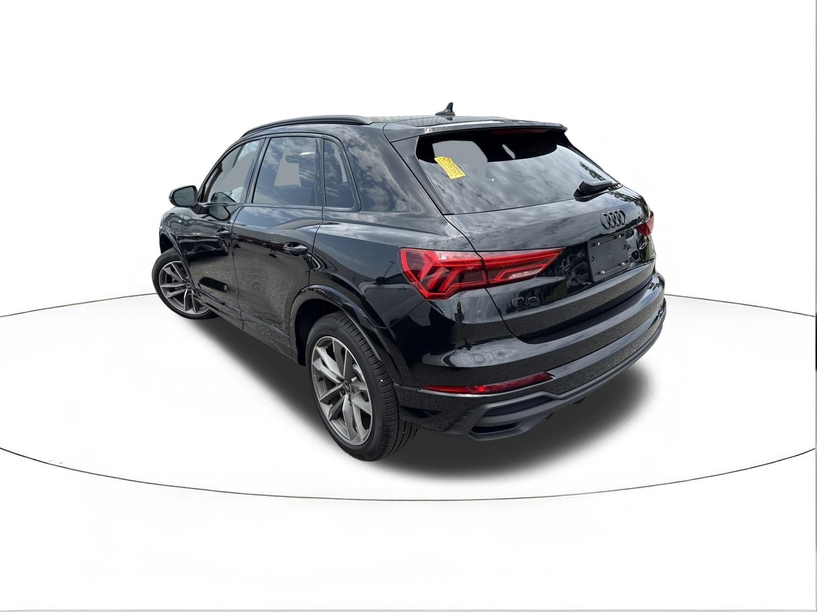 2025 Audi Q3 S line Premium