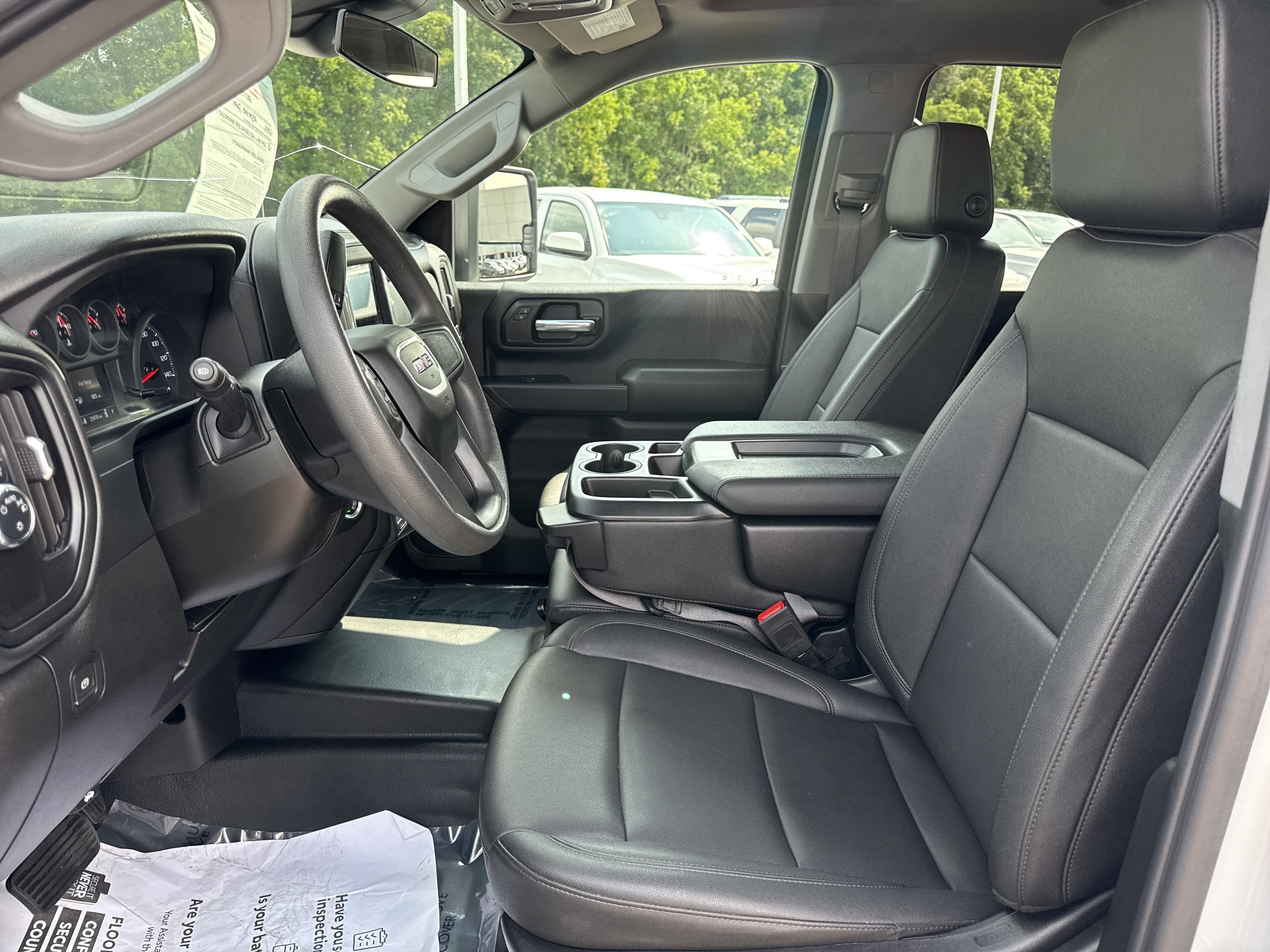 2024 GMC Sierra 2500HD Pro