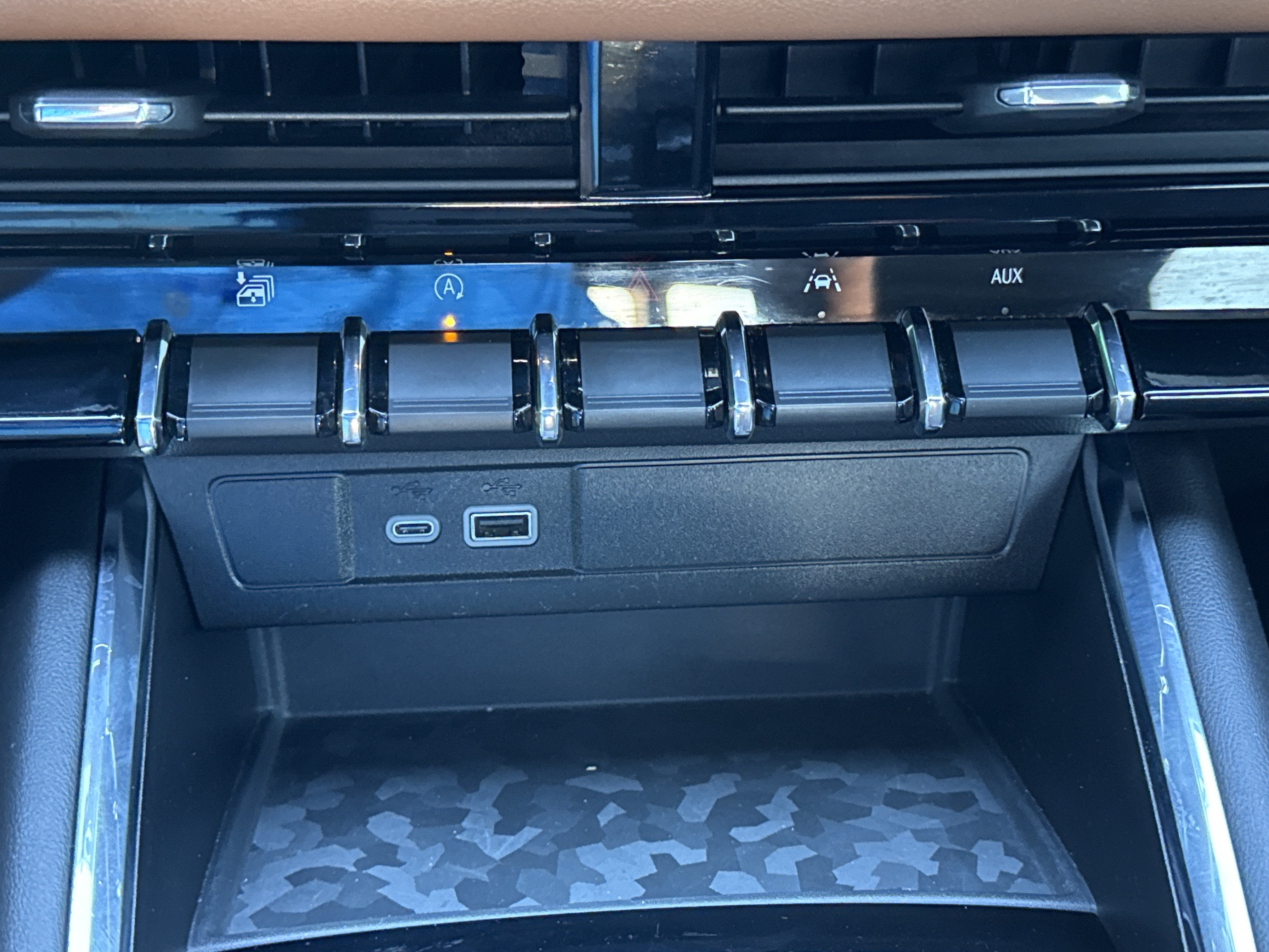 2024 GMC Canyon 4WD AT4