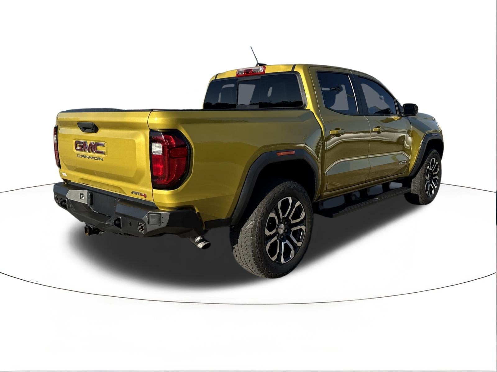 2024 GMC Canyon 4WD AT4