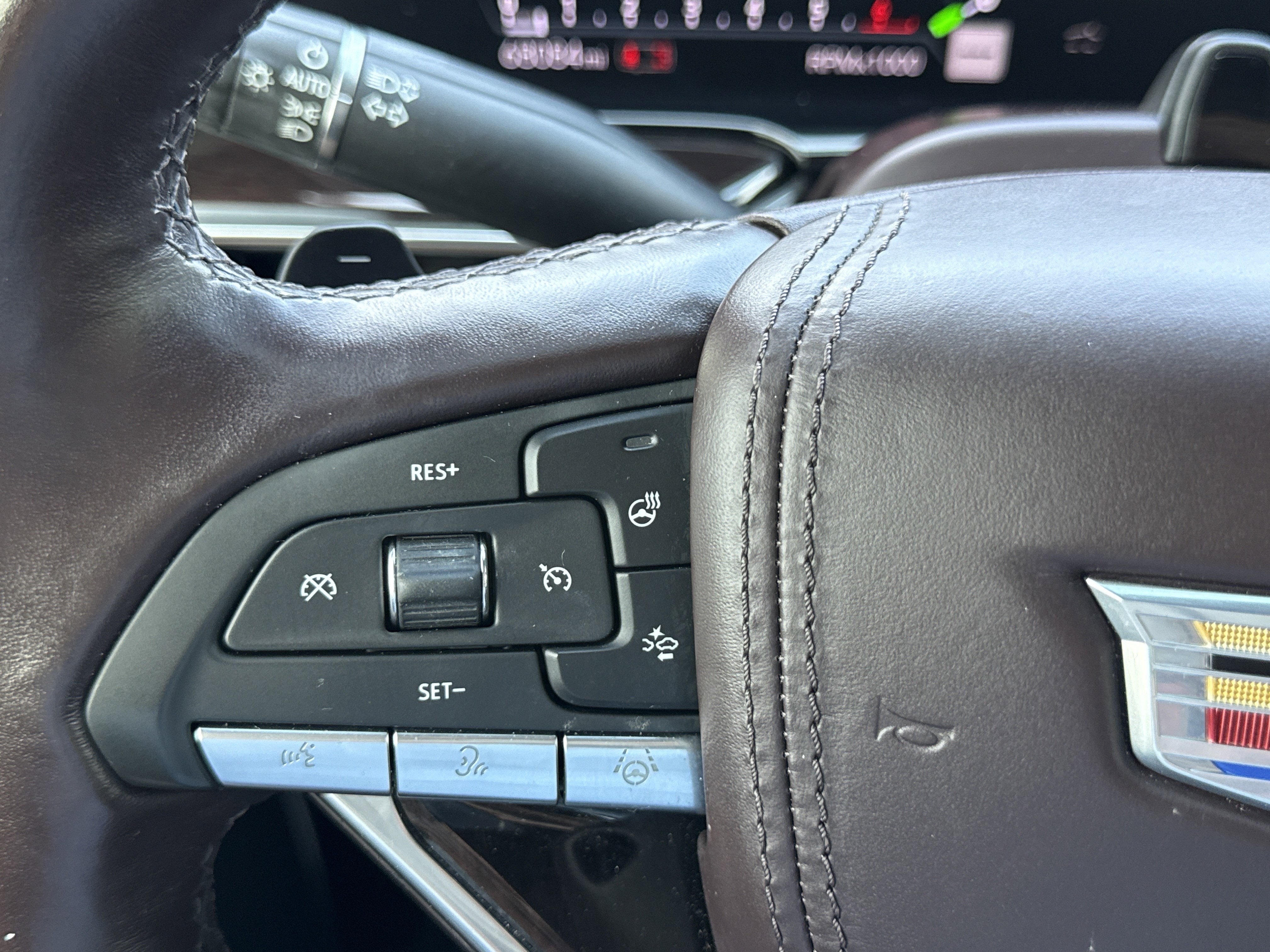 2023 Cadillac Escalade 4WD Premium Luxury Platinum
