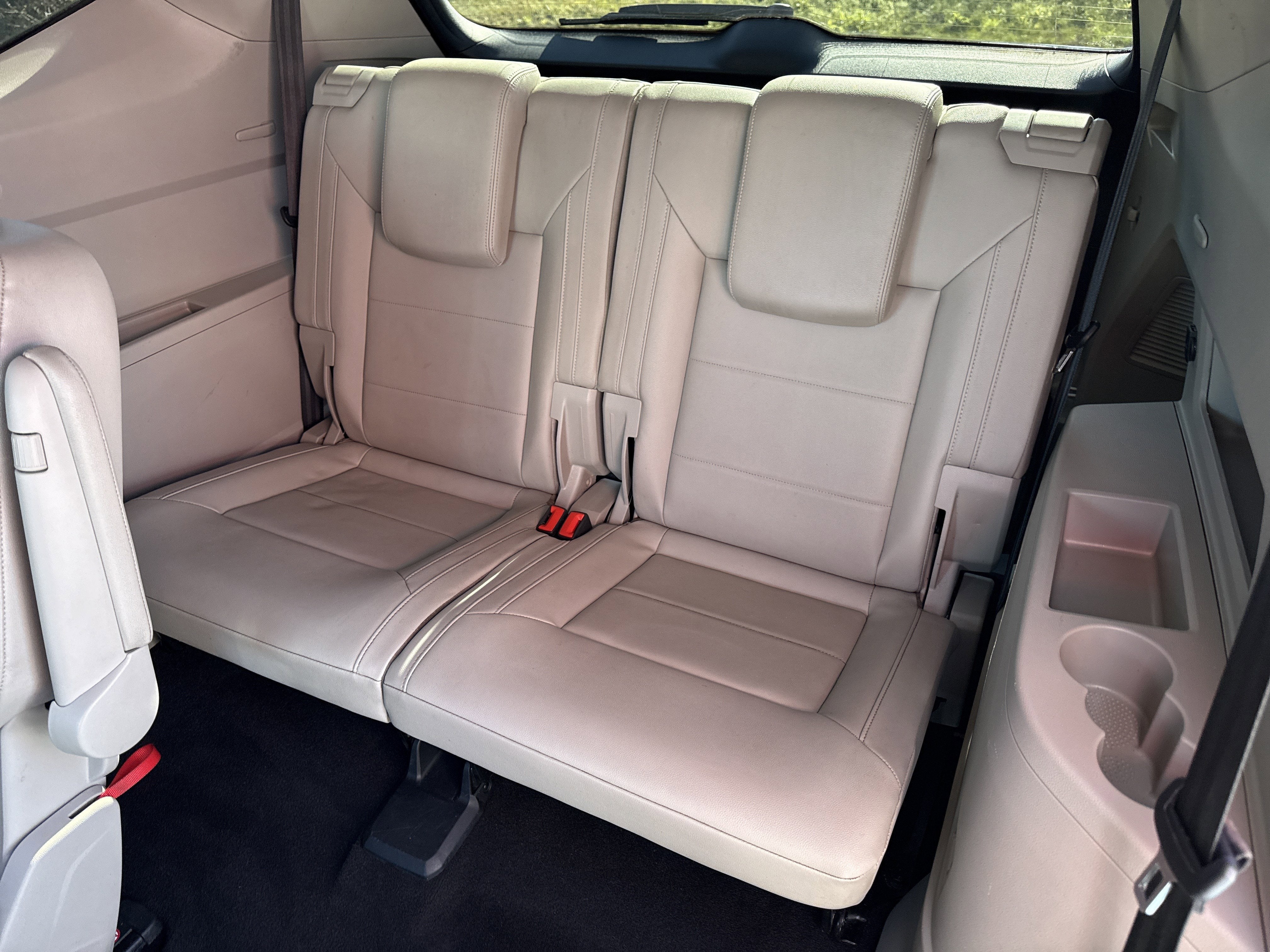 2022 Volkswagen Atlas 2.0T SE w/Technology