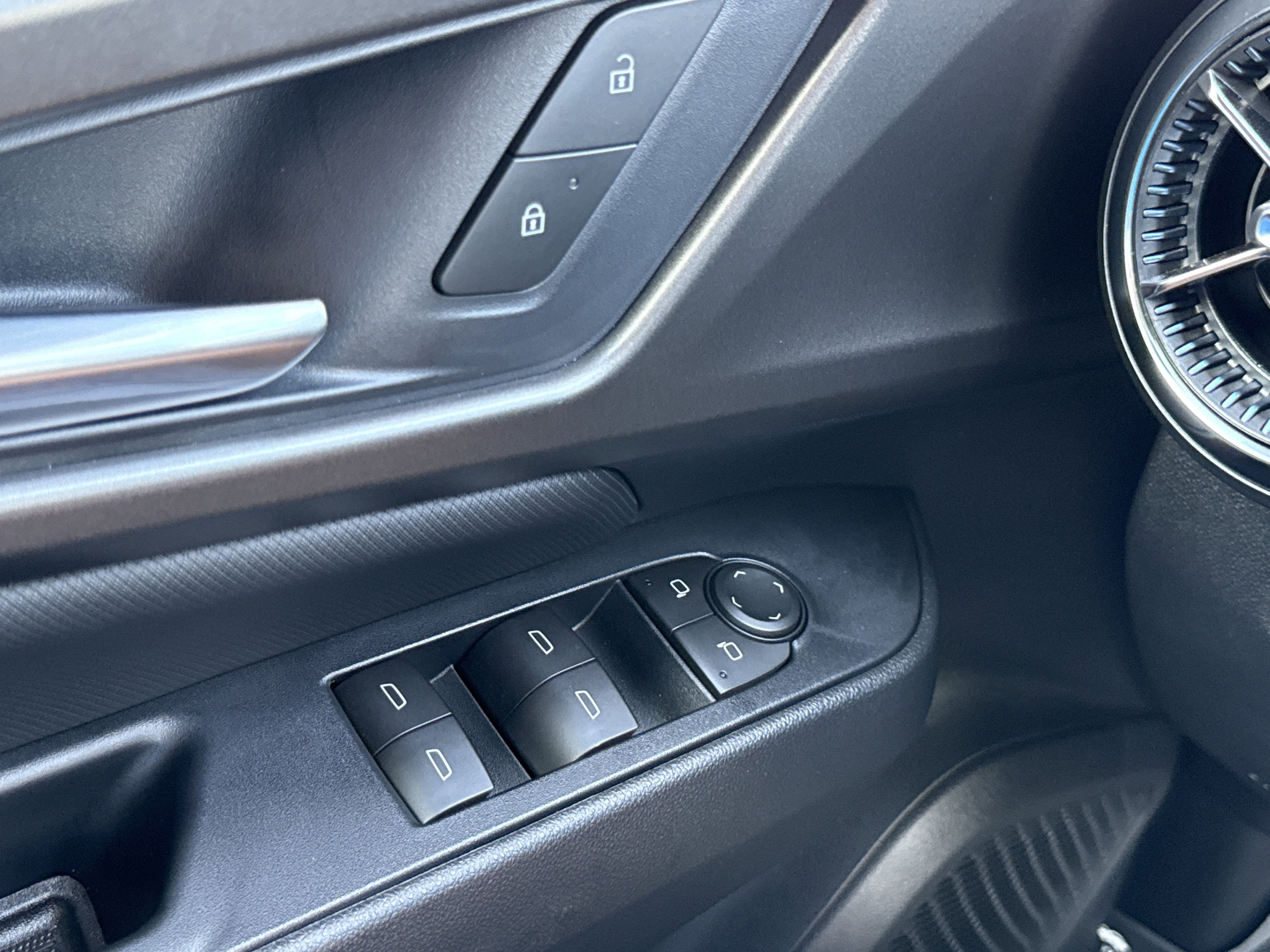 2026 Chevrolet Equinox EV LT1 w/PCY
