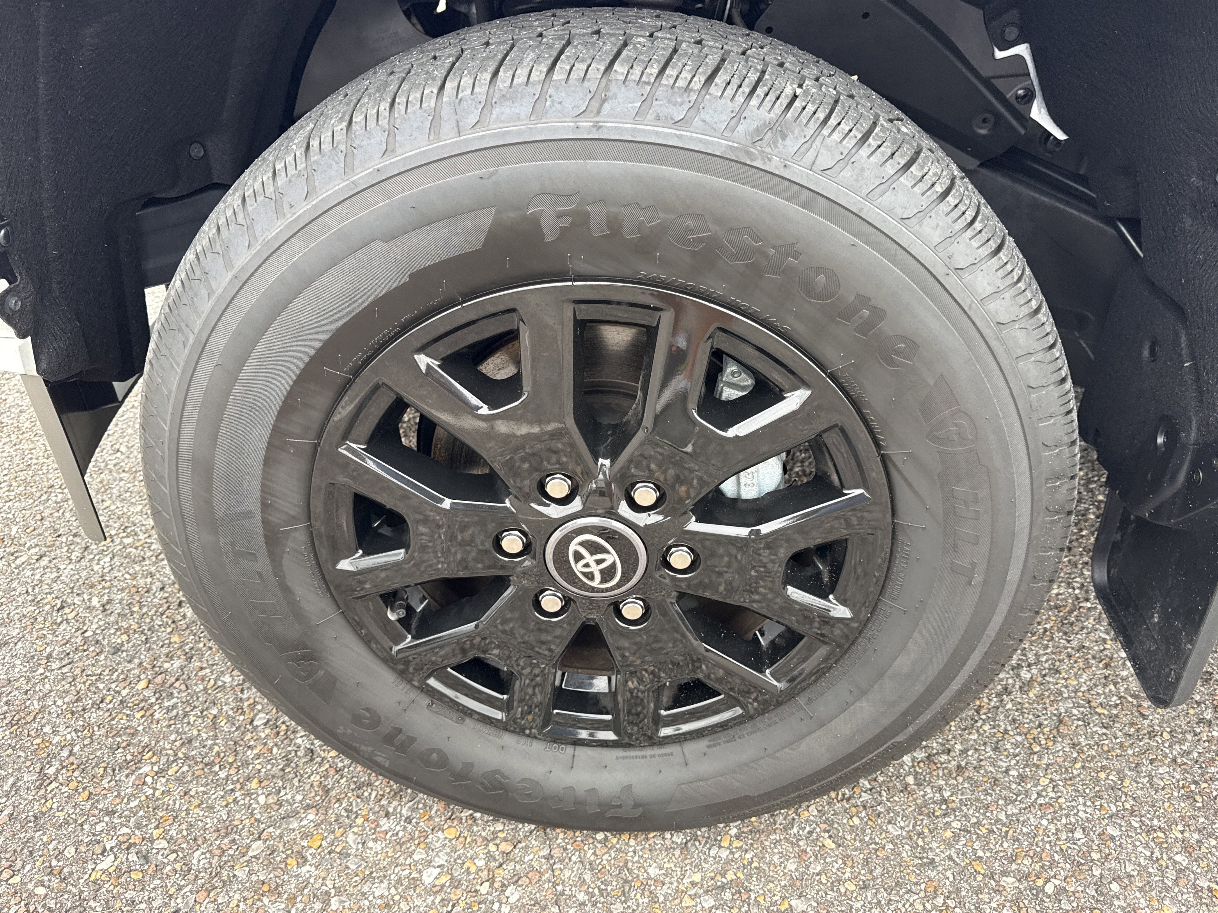 2024 Toyota Tacoma 4WD SR5