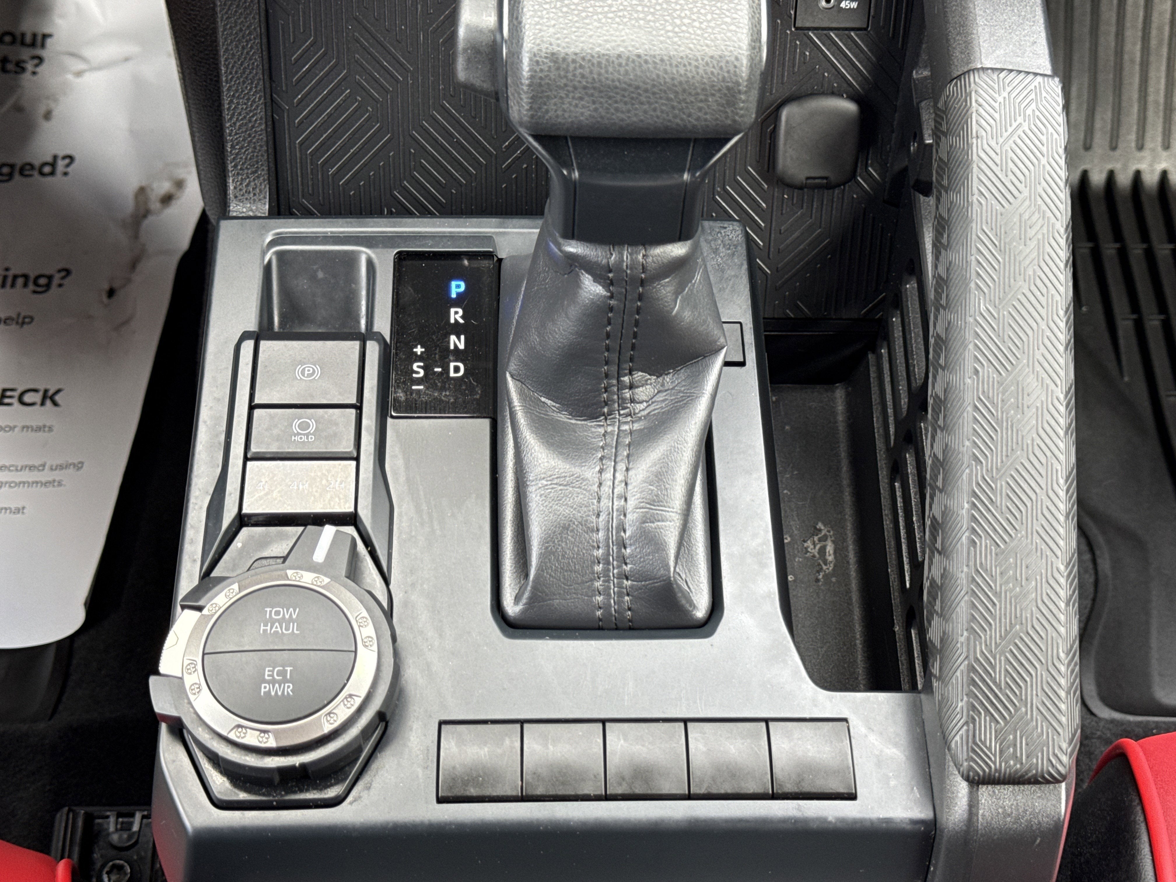 2025 Toyota Tacoma 4WD SR5