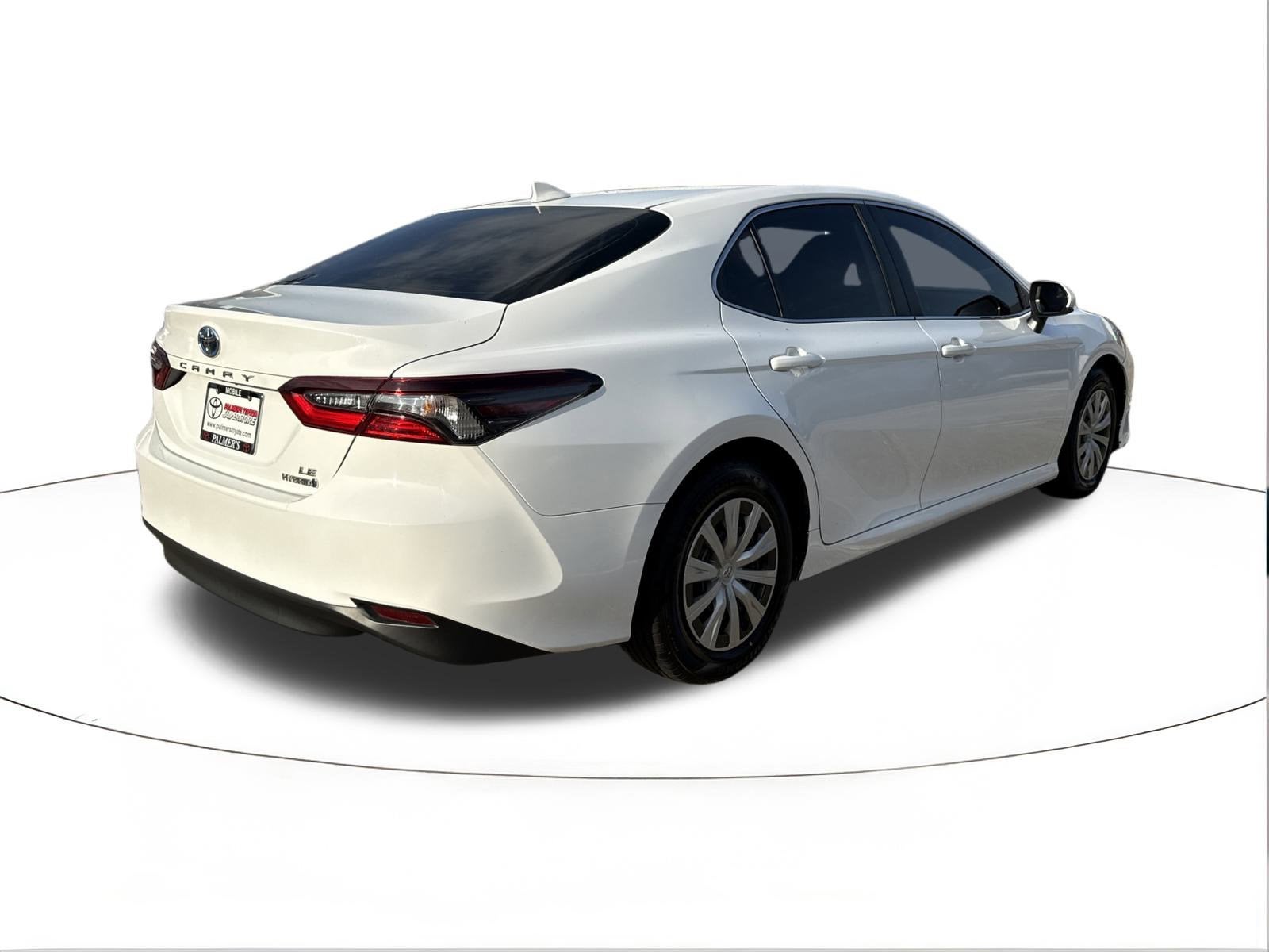 2022 Toyota Camry Hybrid LE