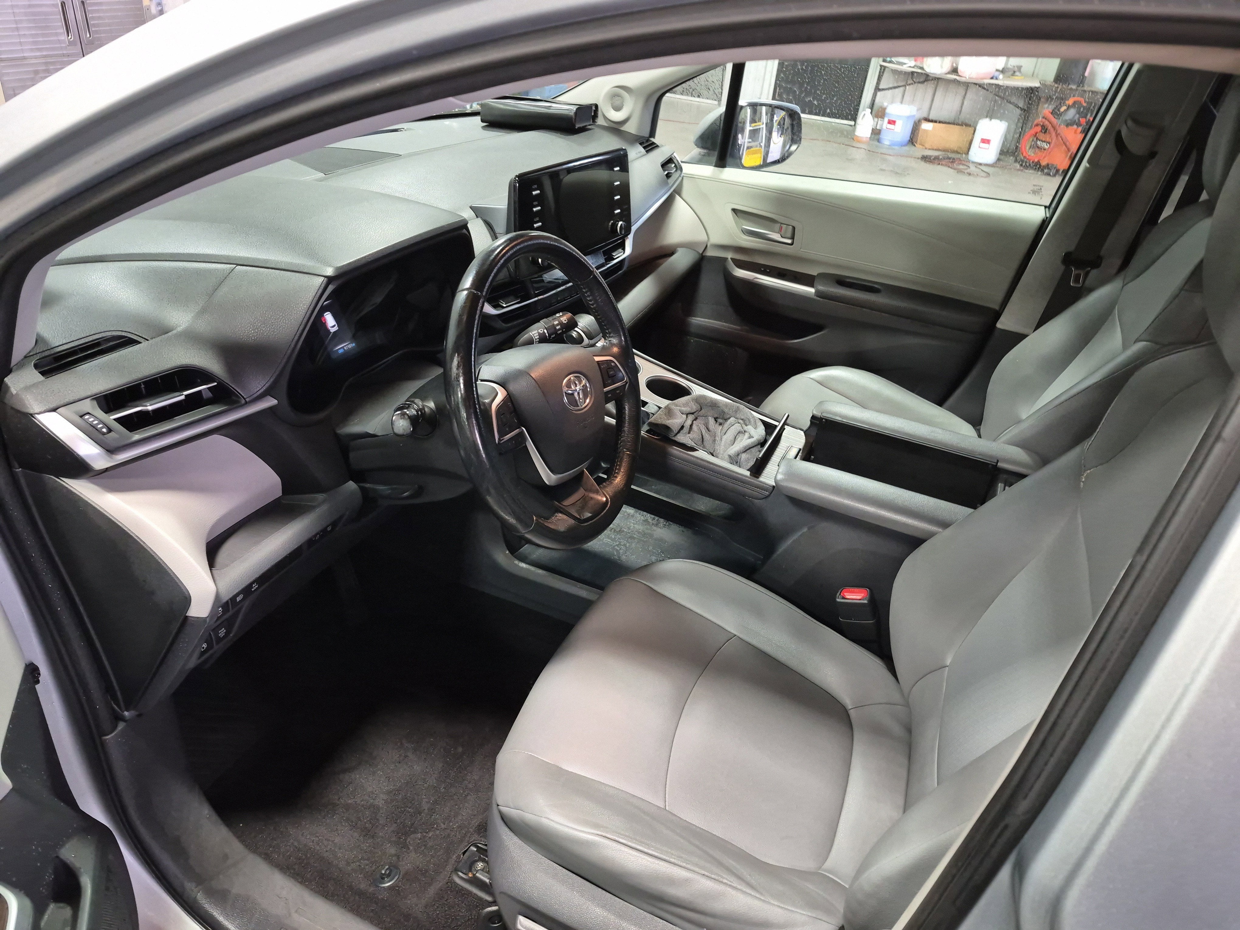 2021 Toyota Sienna XLE