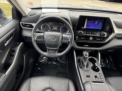 2025 Toyota Highlander XLE