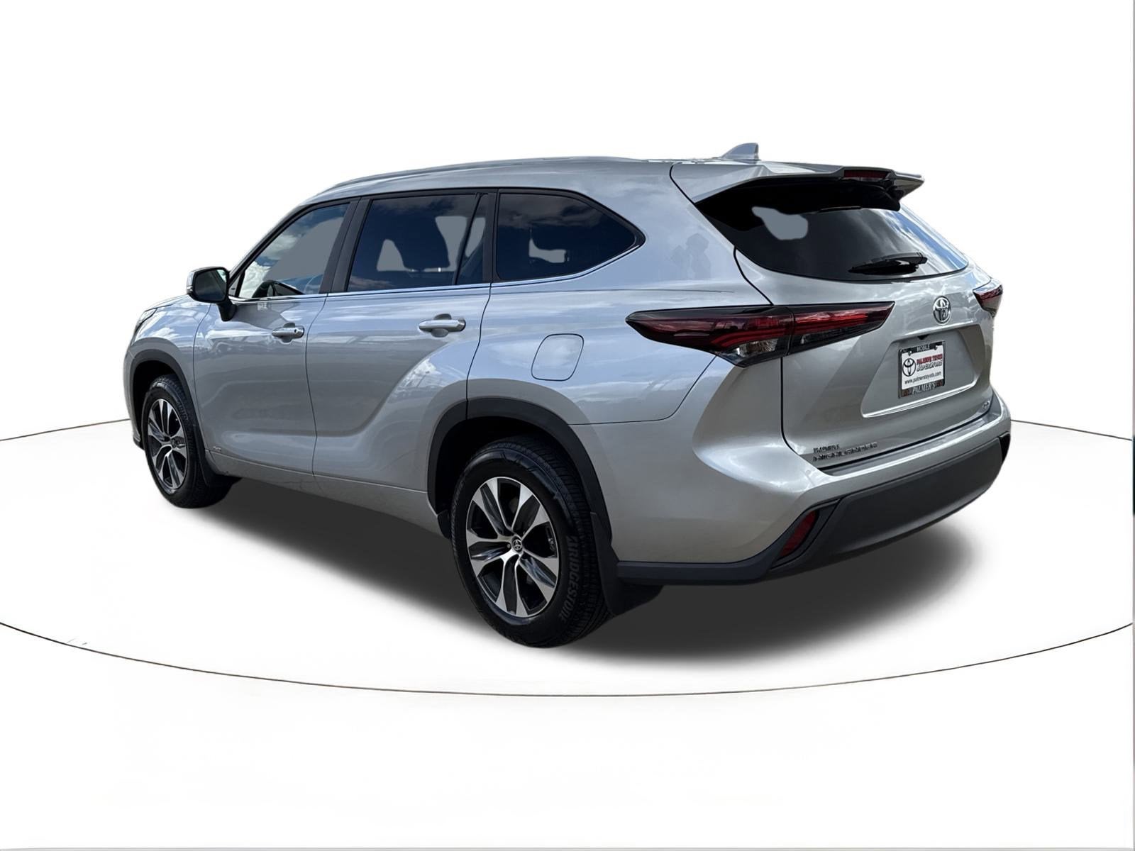 2025 Toyota Highlander XLE