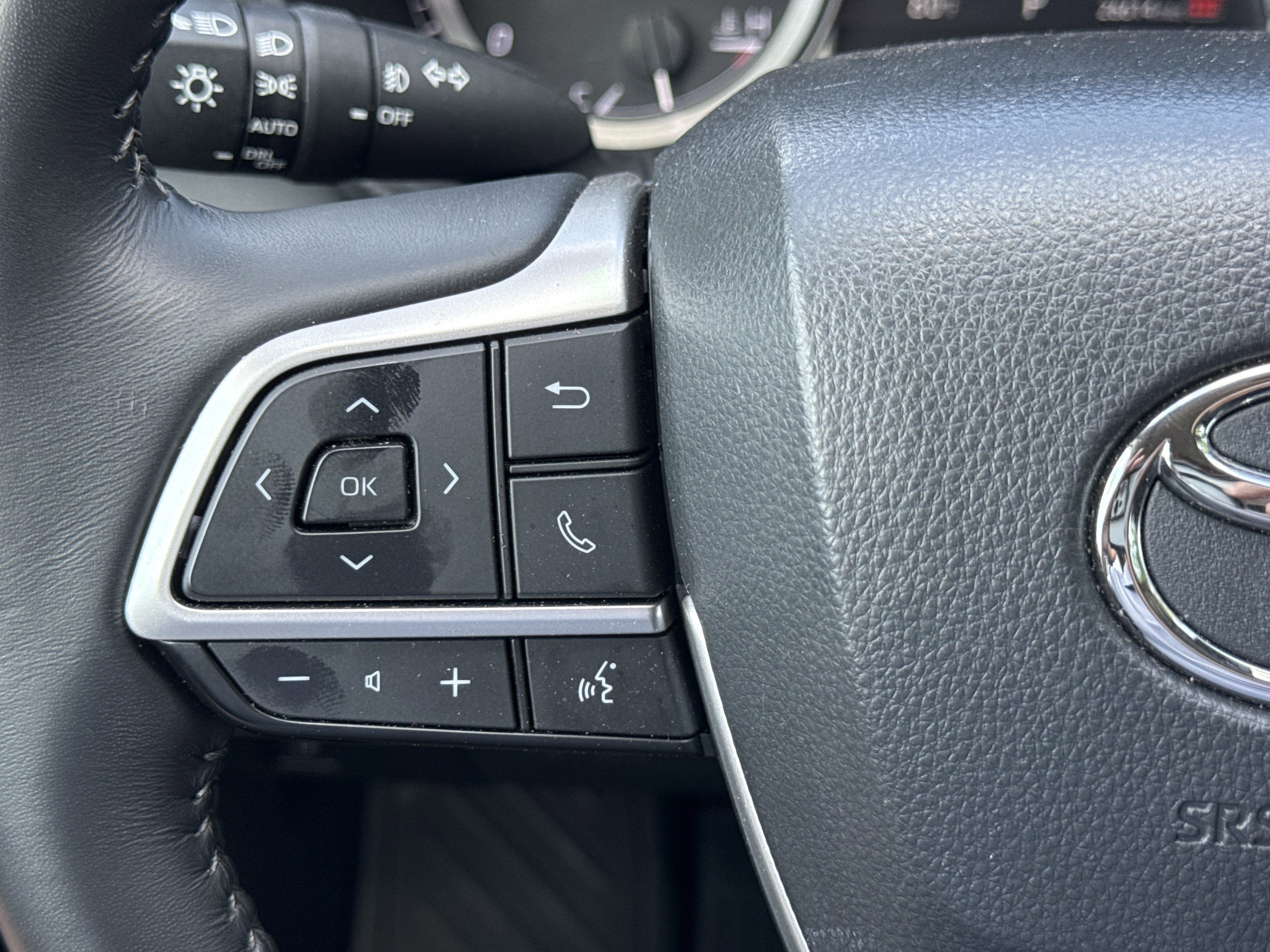 2025 Toyota Highlander LE