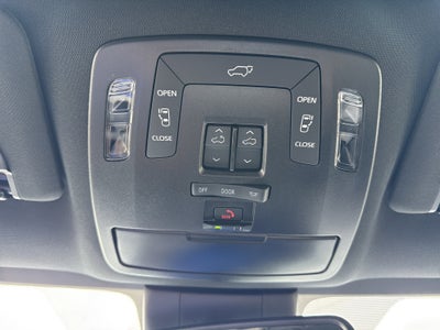 2025 Toyota Sienna XSE