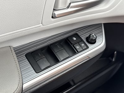 2025 Toyota Sienna Base