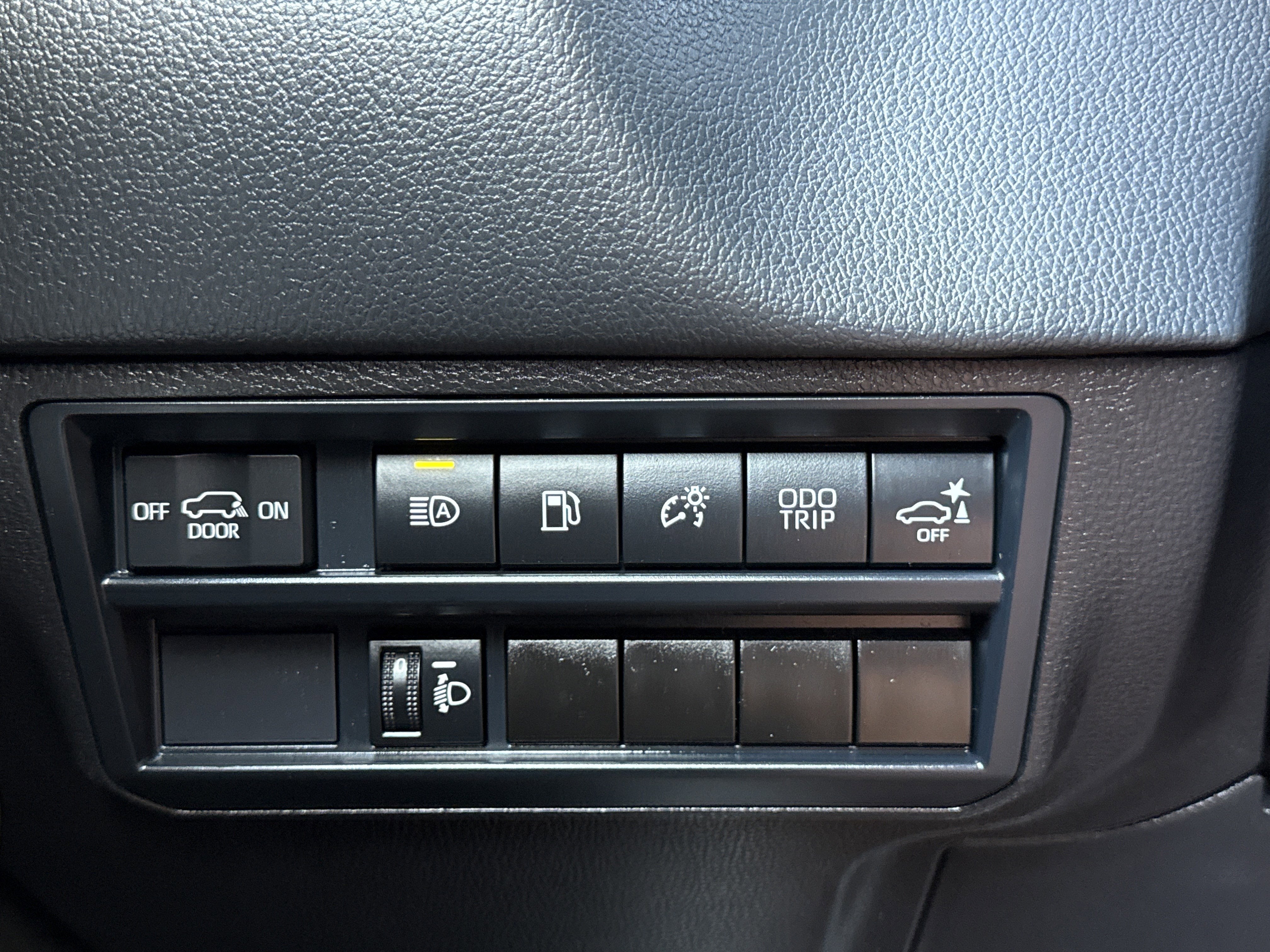 2025 Toyota Sequoia SR5