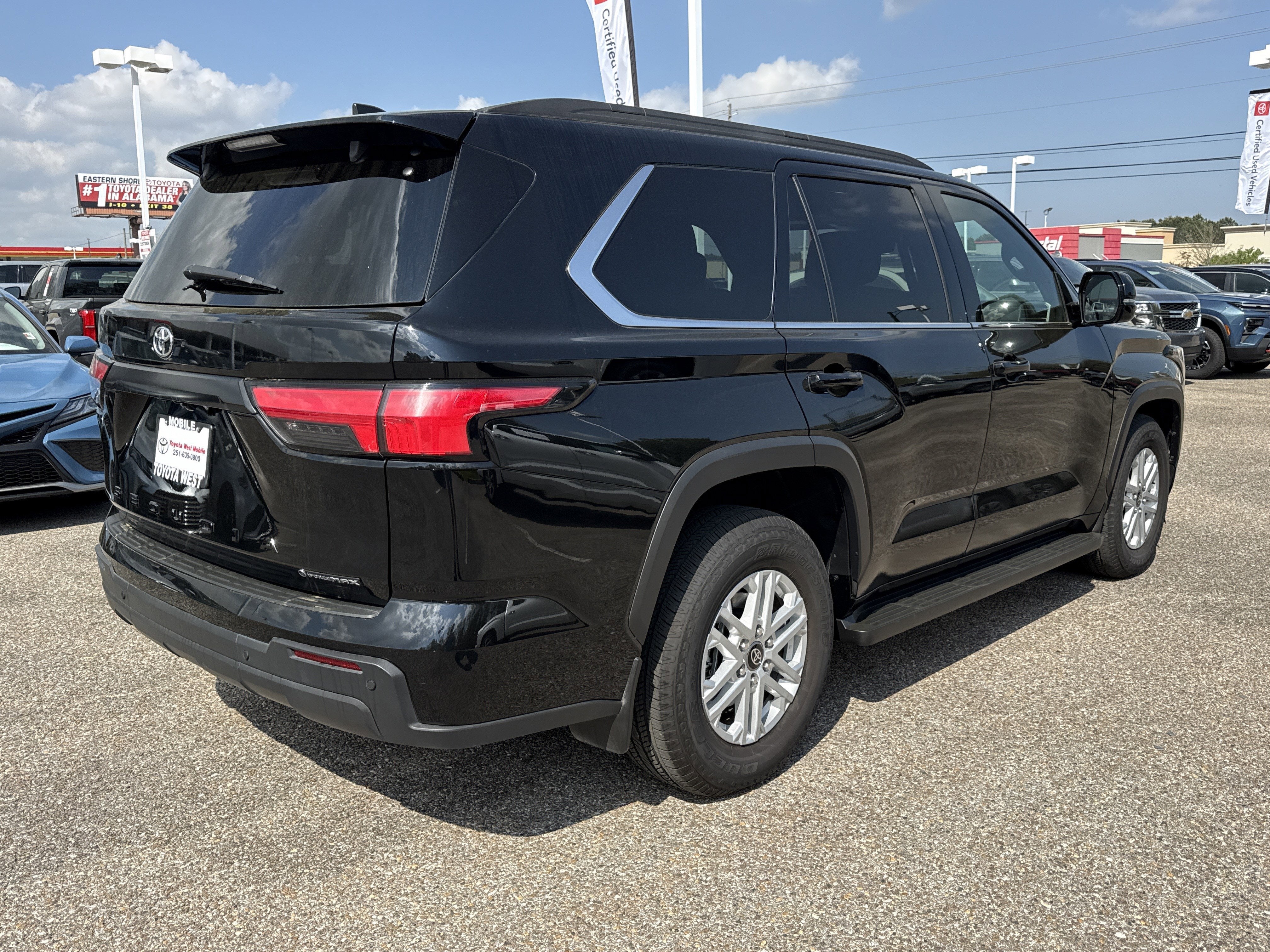 2025 Toyota Sequoia Base